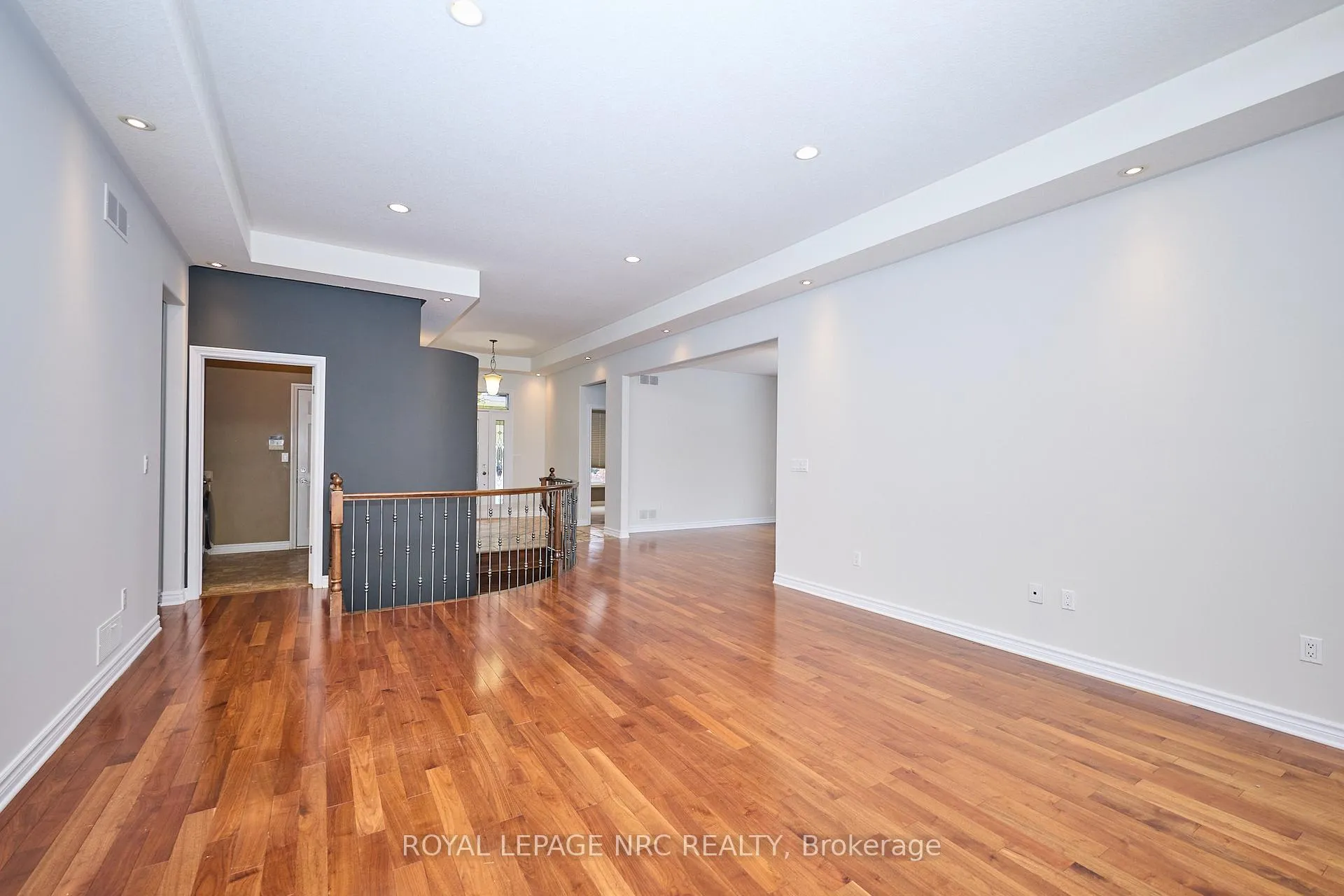 Photo 13 of 45 Timber Creek Crescent, Pelham, Fonthill — HOMEH