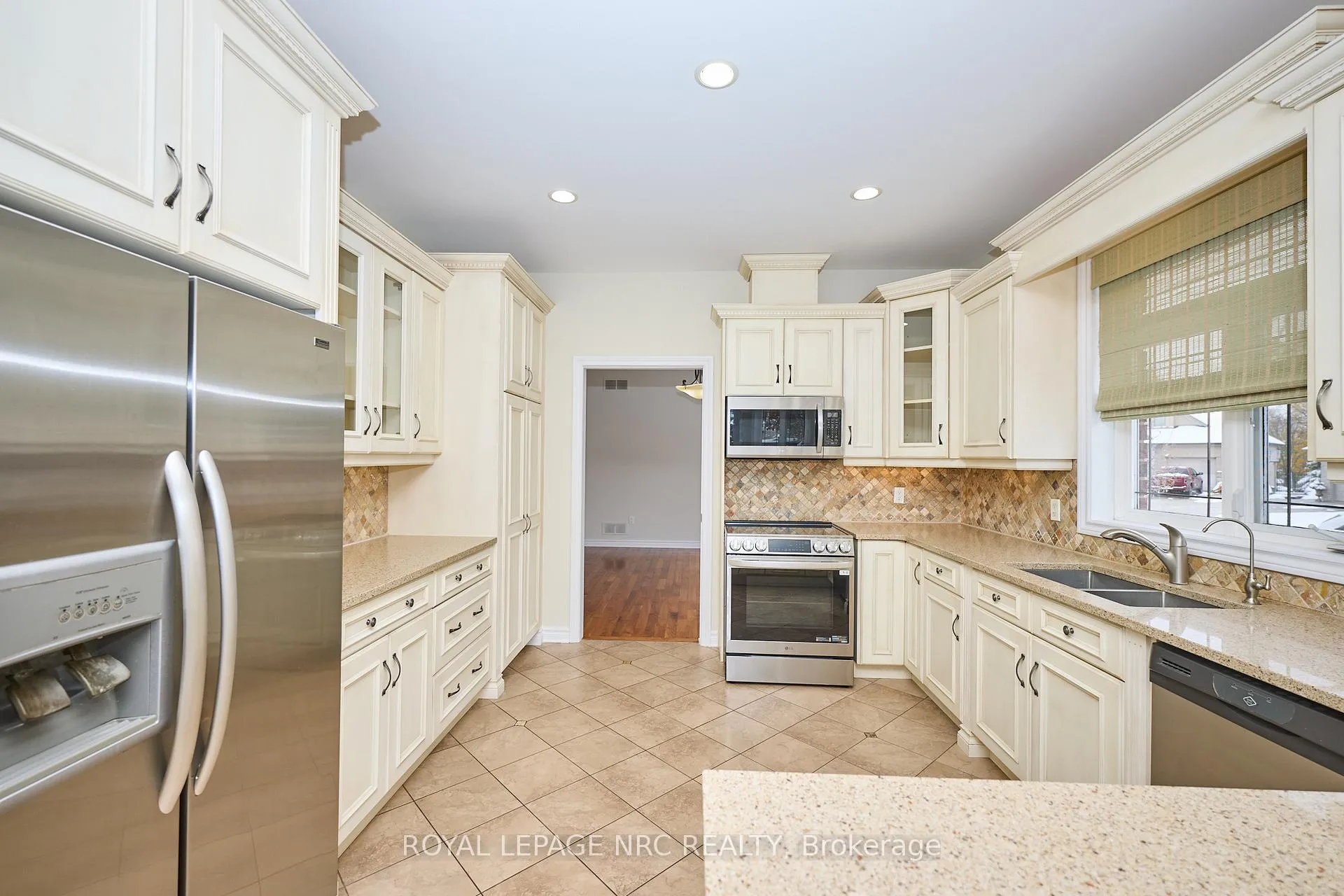 Photo 21 of 45 Timber Creek Crescent, Pelham, Fonthill — HOMEH