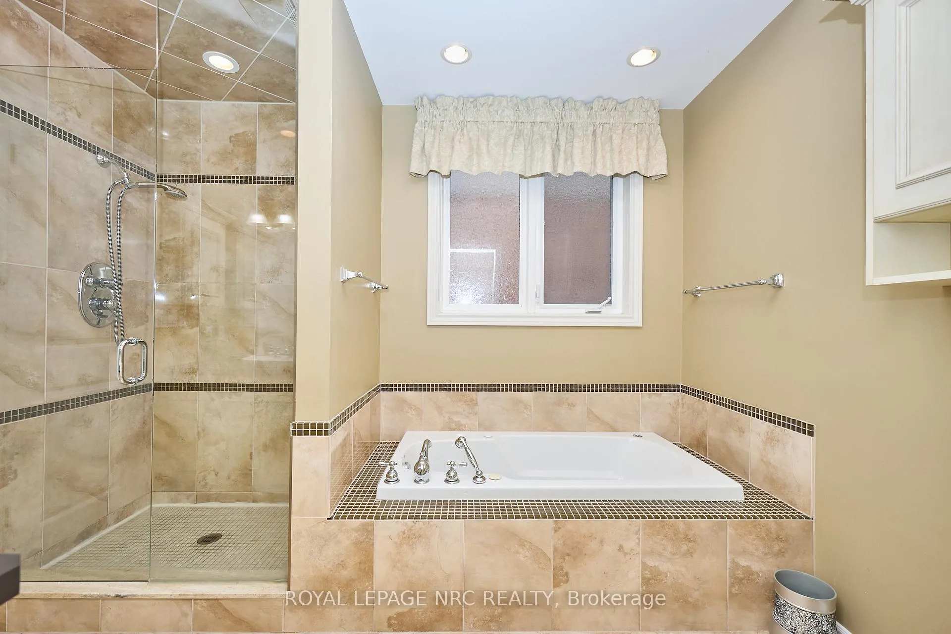 Photo 30 of 45 Timber Creek Crescent, Pelham, Fonthill — HOMEH
