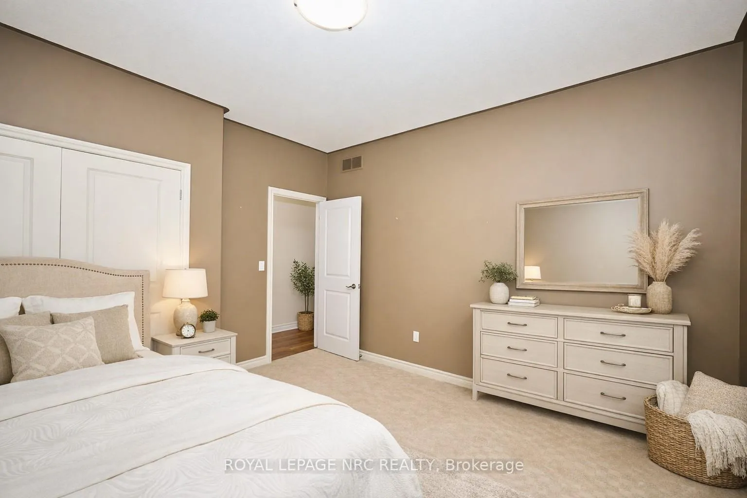 Photo 34 of 45 Timber Creek Crescent, Pelham, Fonthill — HOMEH