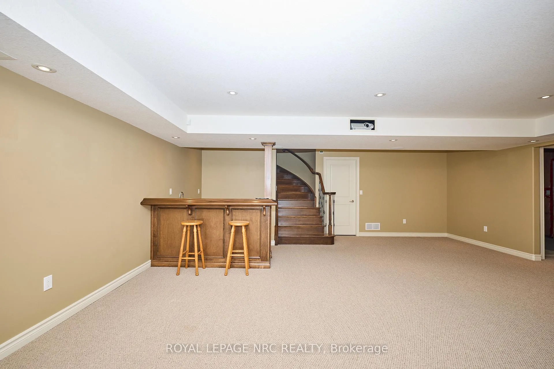 Photo 35 of 45 Timber Creek Crescent, Pelham, Fonthill — HOMEH