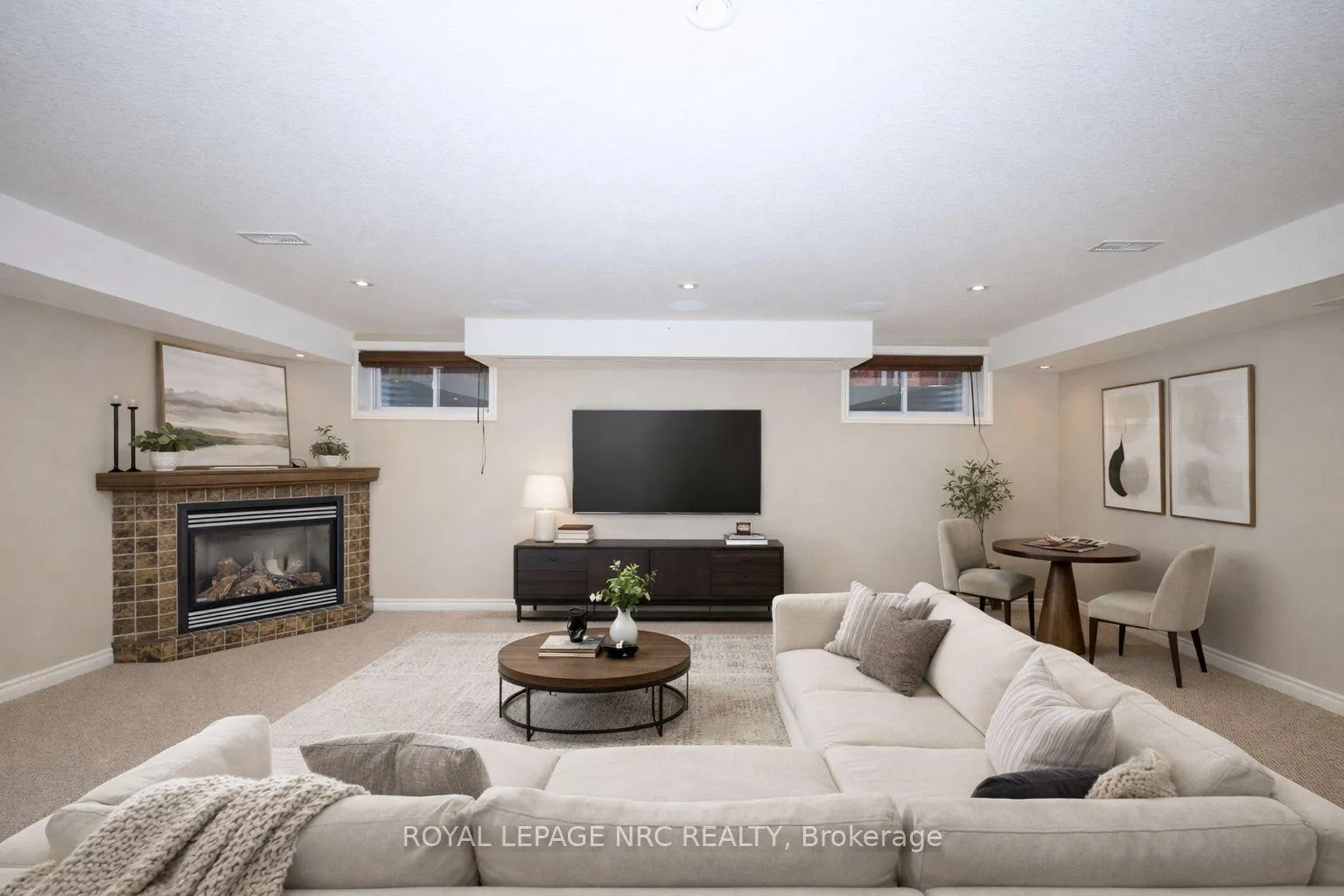 Photo 38 of 45 Timber Creek Crescent, Pelham, Fonthill — HOMEH