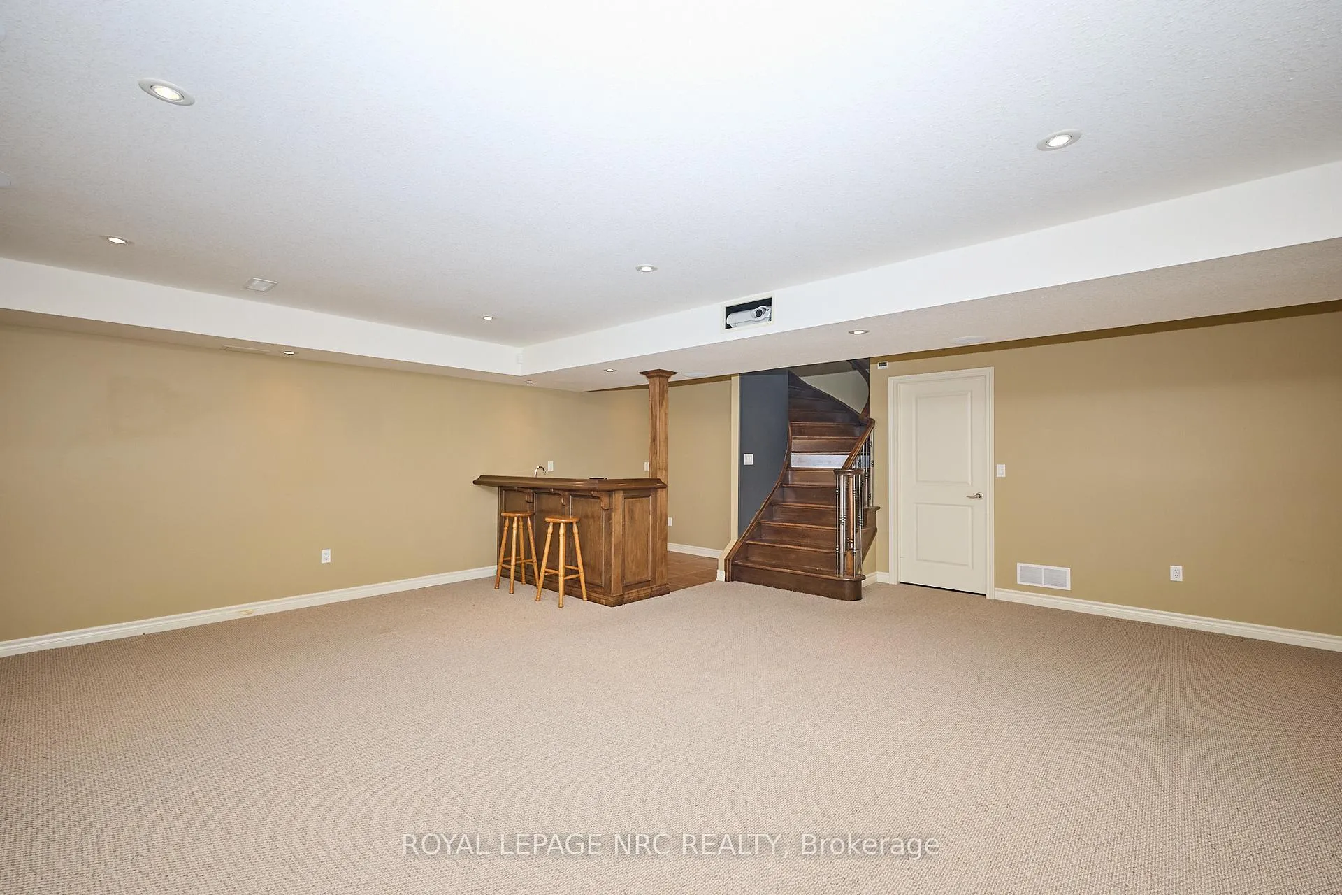 Photo 39 of 45 Timber Creek Crescent, Pelham, Fonthill — HOMEH