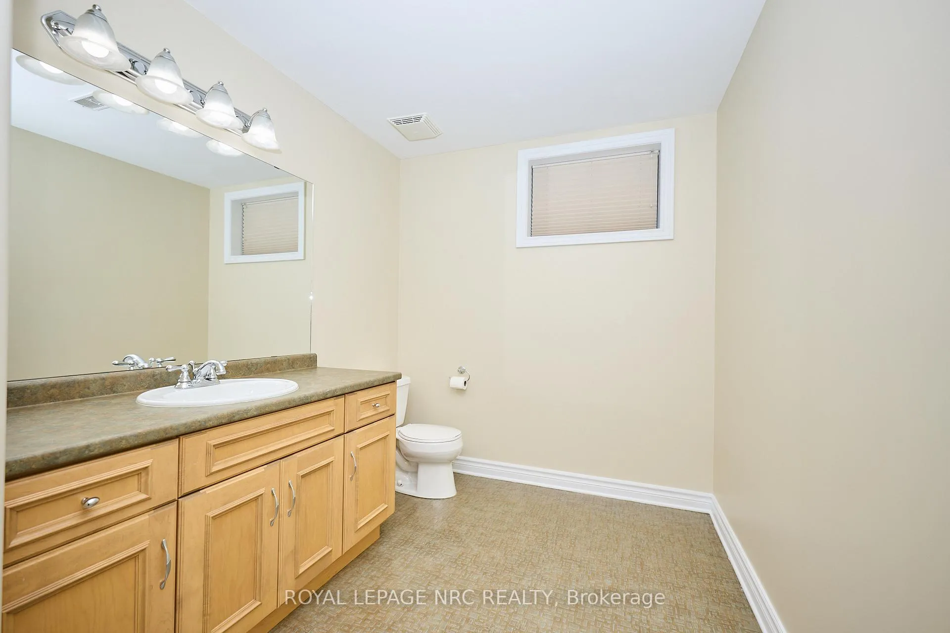 Photo 42 of 45 Timber Creek Crescent, Pelham, Fonthill — HOMEH