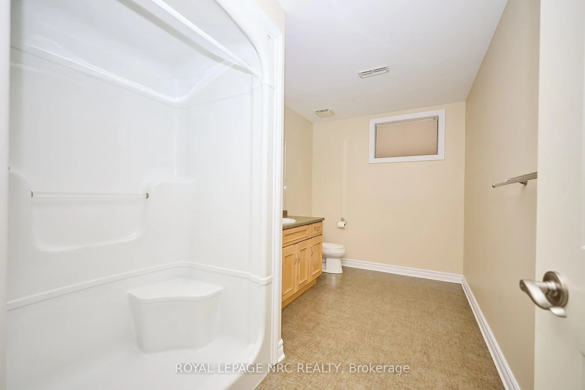 Photo 44 of 45 Timber Creek Crescent, Pelham, Fonthill — HOMEH