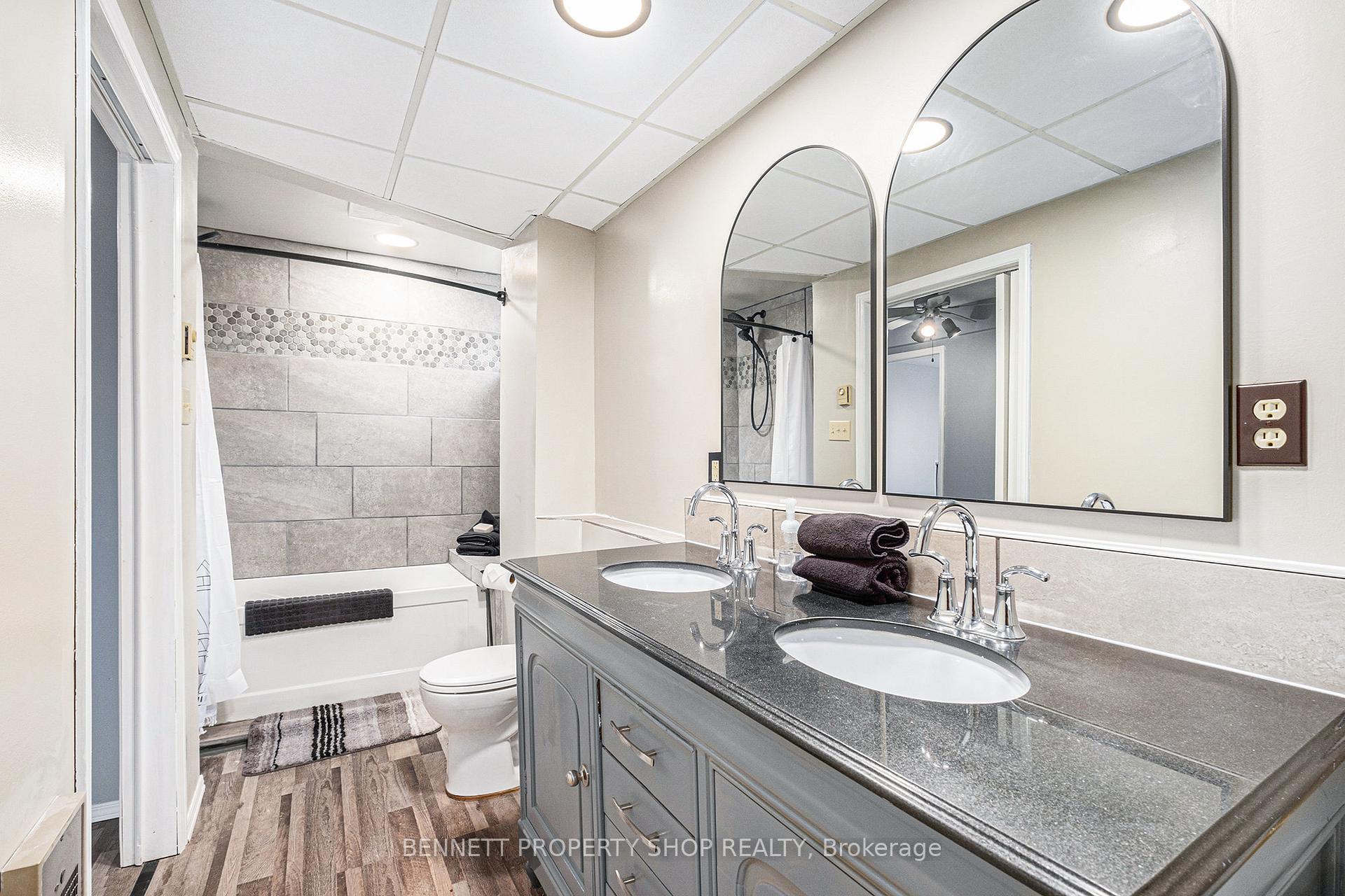 Photo 10 of 69 Colonel By Crescent, Smiths Falls — HOMEH