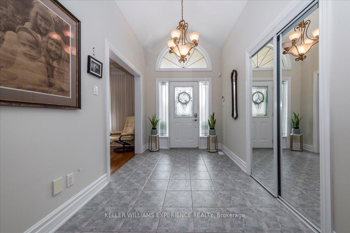 Photo 4 of 34 Heatherwood Drive, Springwater, Midhurst — HOMEH