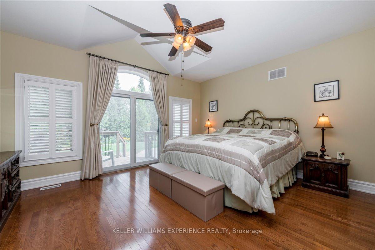 Photo 15 of 34 Heatherwood Drive, Springwater, Midhurst — HOMEH