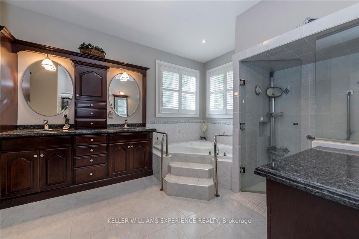 Photo 18 of 34 Heatherwood Drive, Springwater, Midhurst — HOMEH