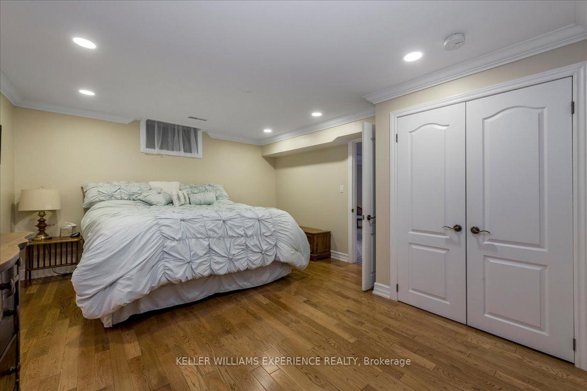 Photo 28 of 34 Heatherwood Drive, Springwater, Midhurst — HOMEH