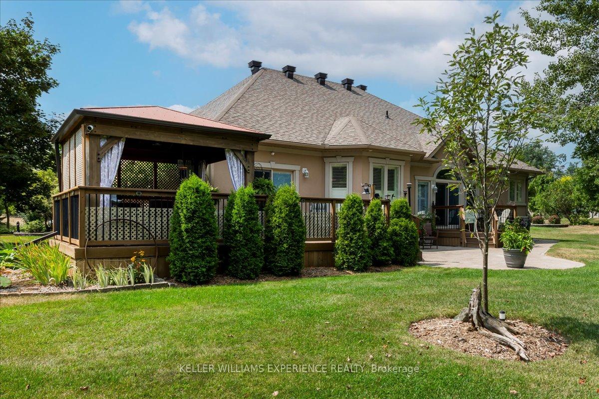 Photo 33 of 34 Heatherwood Drive, Springwater, Midhurst — HOMEH