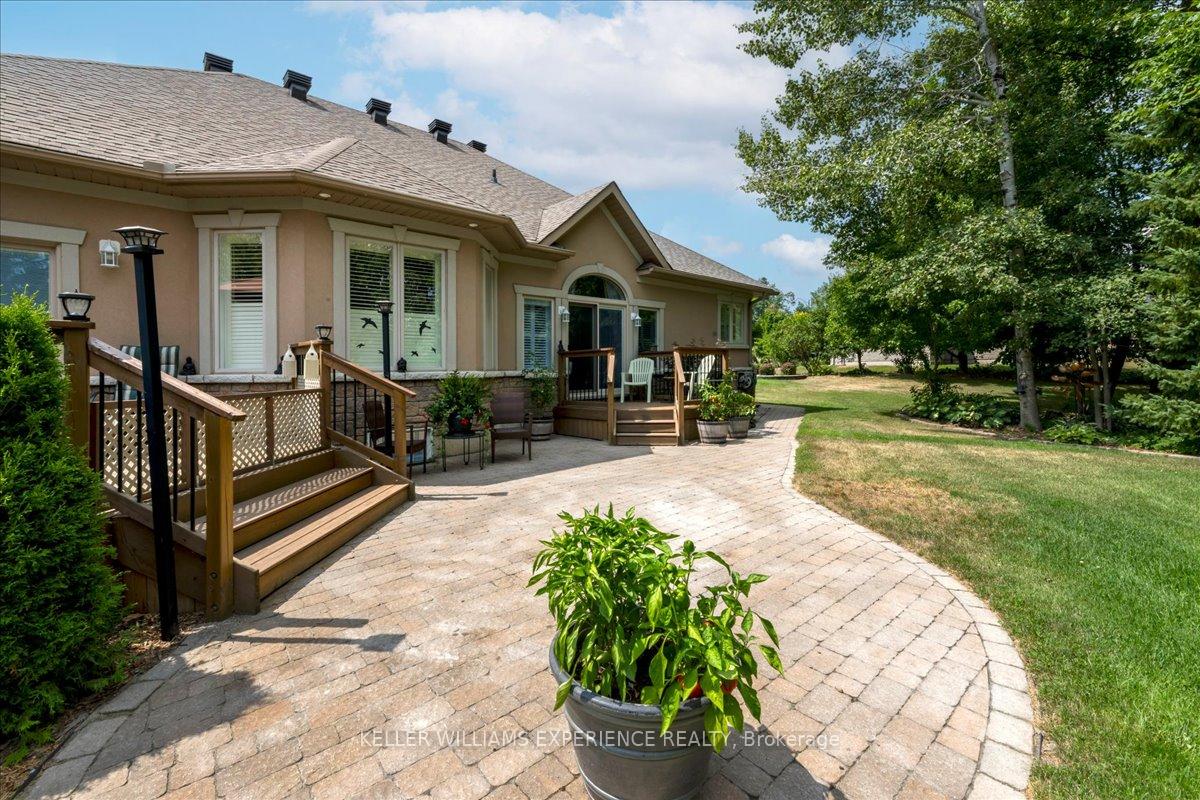 Photo 34 of 34 Heatherwood Drive, Springwater, Midhurst — HOMEH