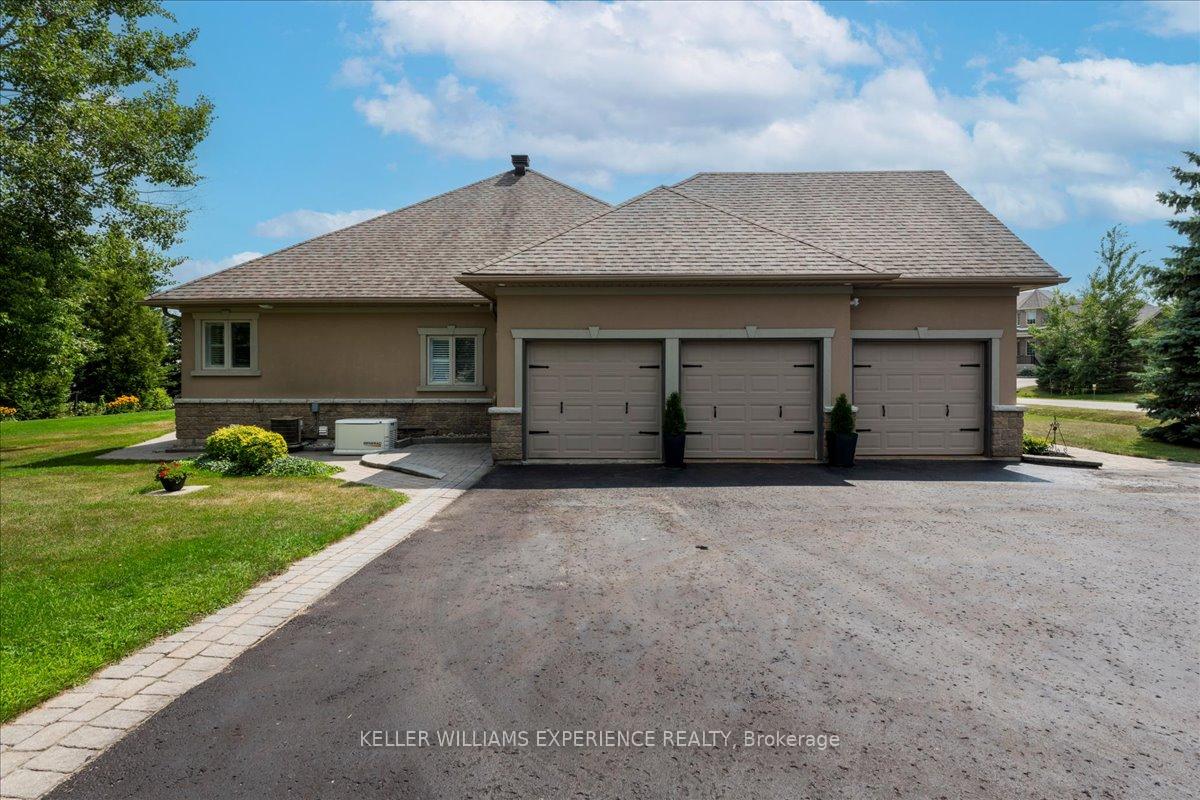 Photo 40 of 34 Heatherwood Drive, Springwater, Midhurst — HOMEH