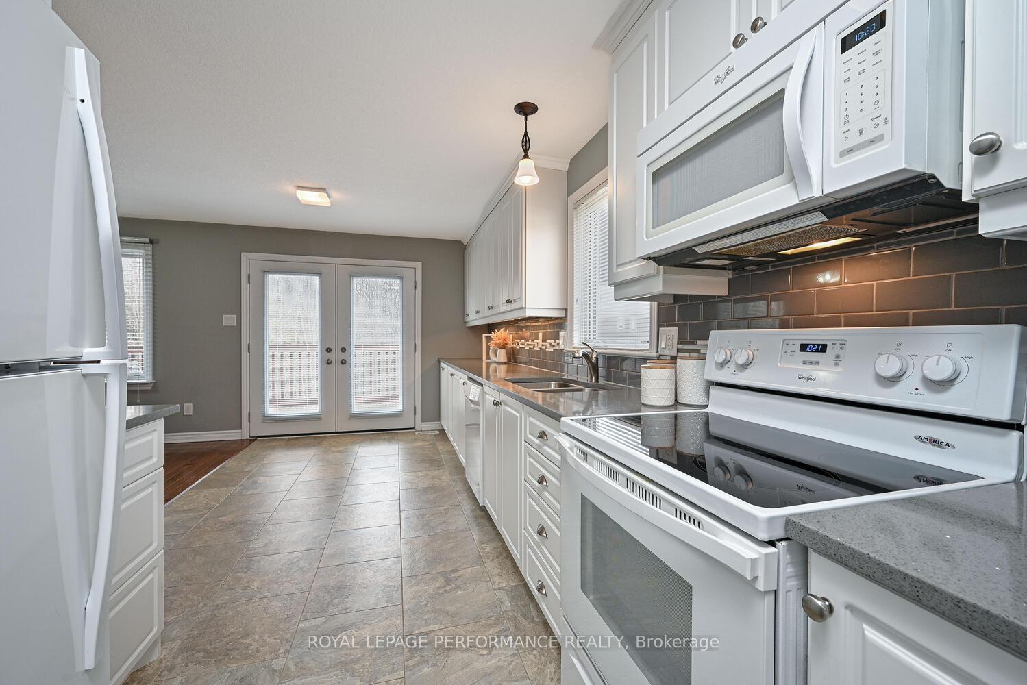 Photo 19 of 32 Code Crescent, Smiths Falls — HOMEH