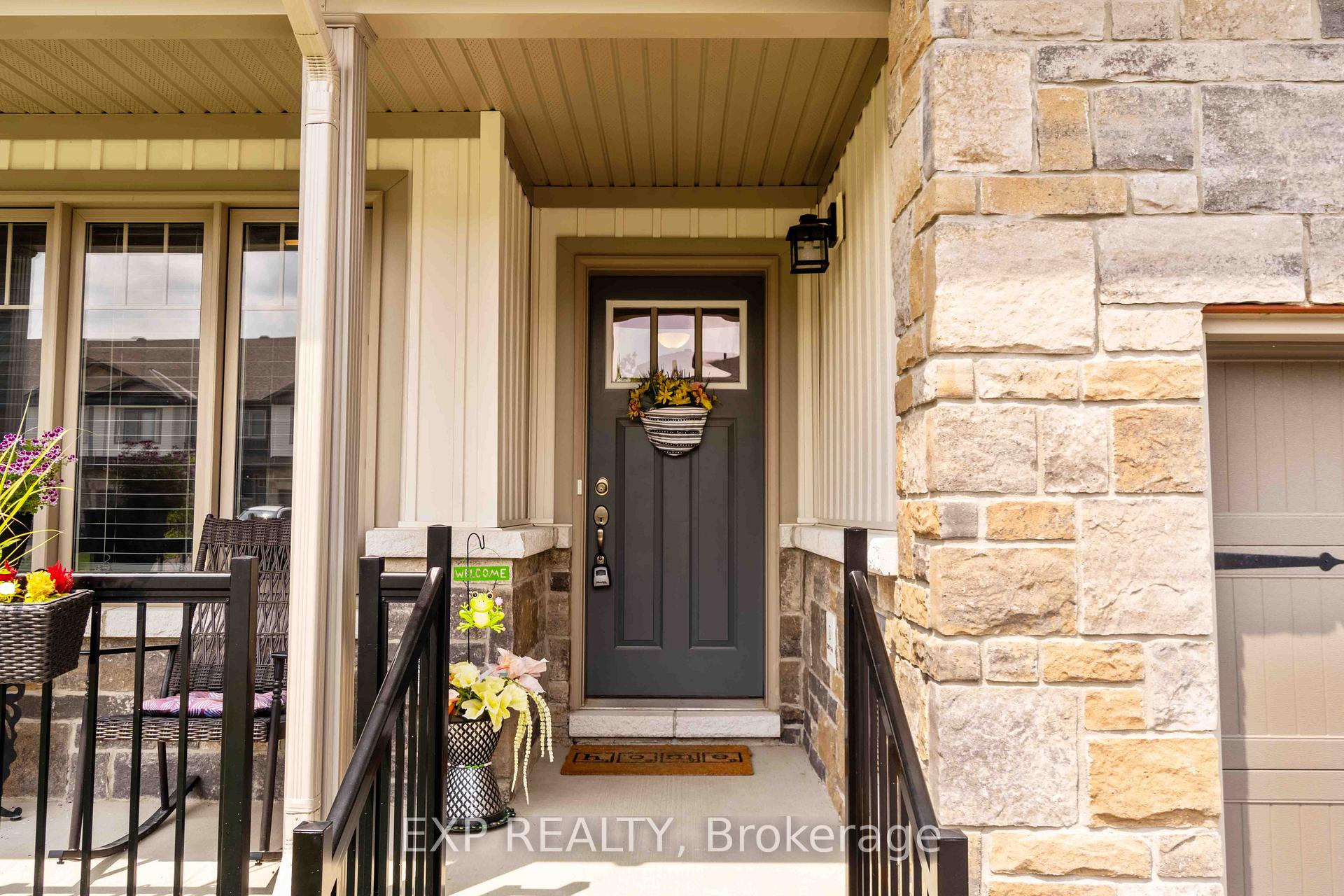Photo 3 of 168 Ferrara Drive S, Smiths Falls — HOMEH