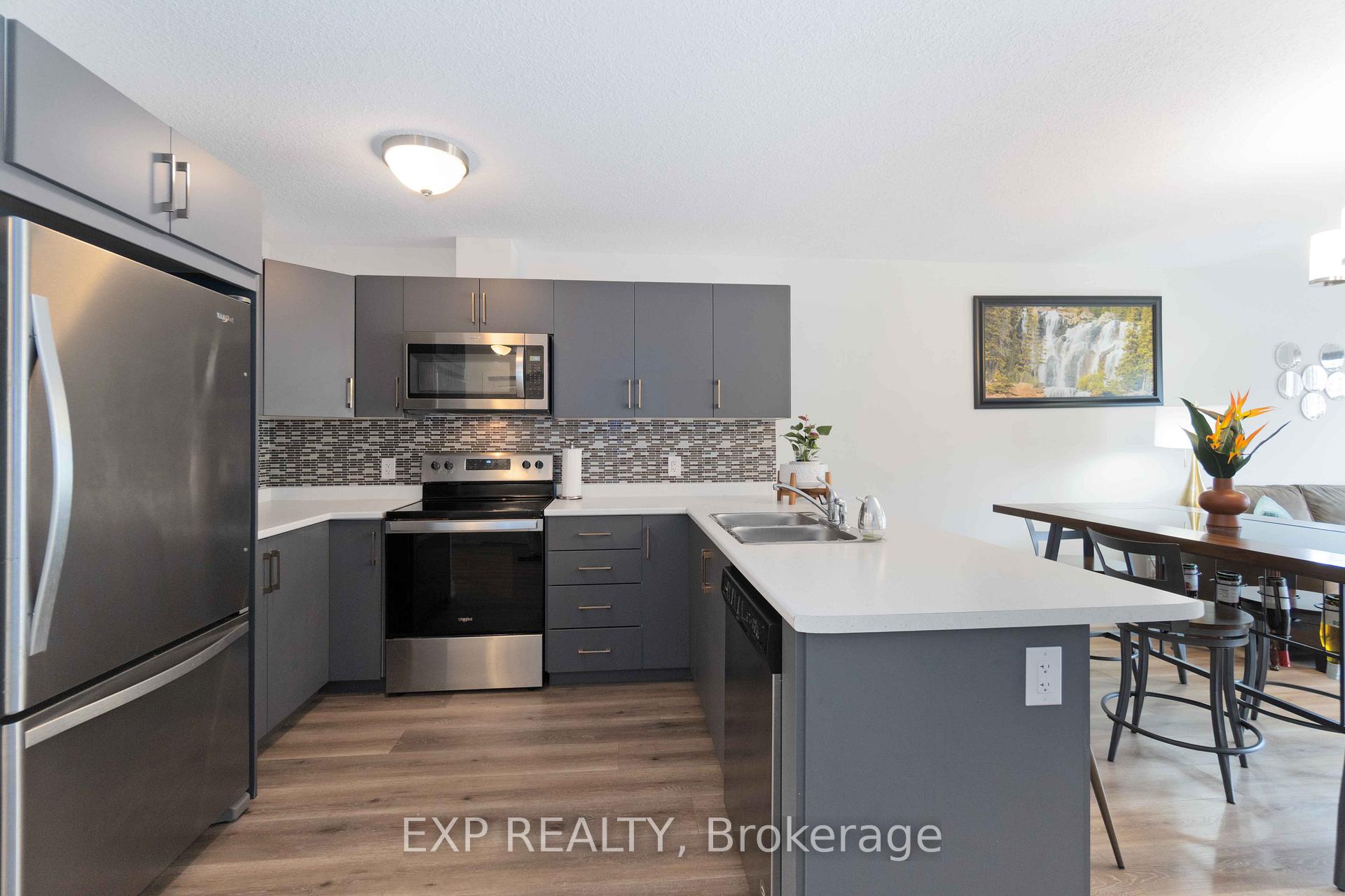 Photo 4 of 168 Ferrara Drive S, Smiths Falls — HOMEH