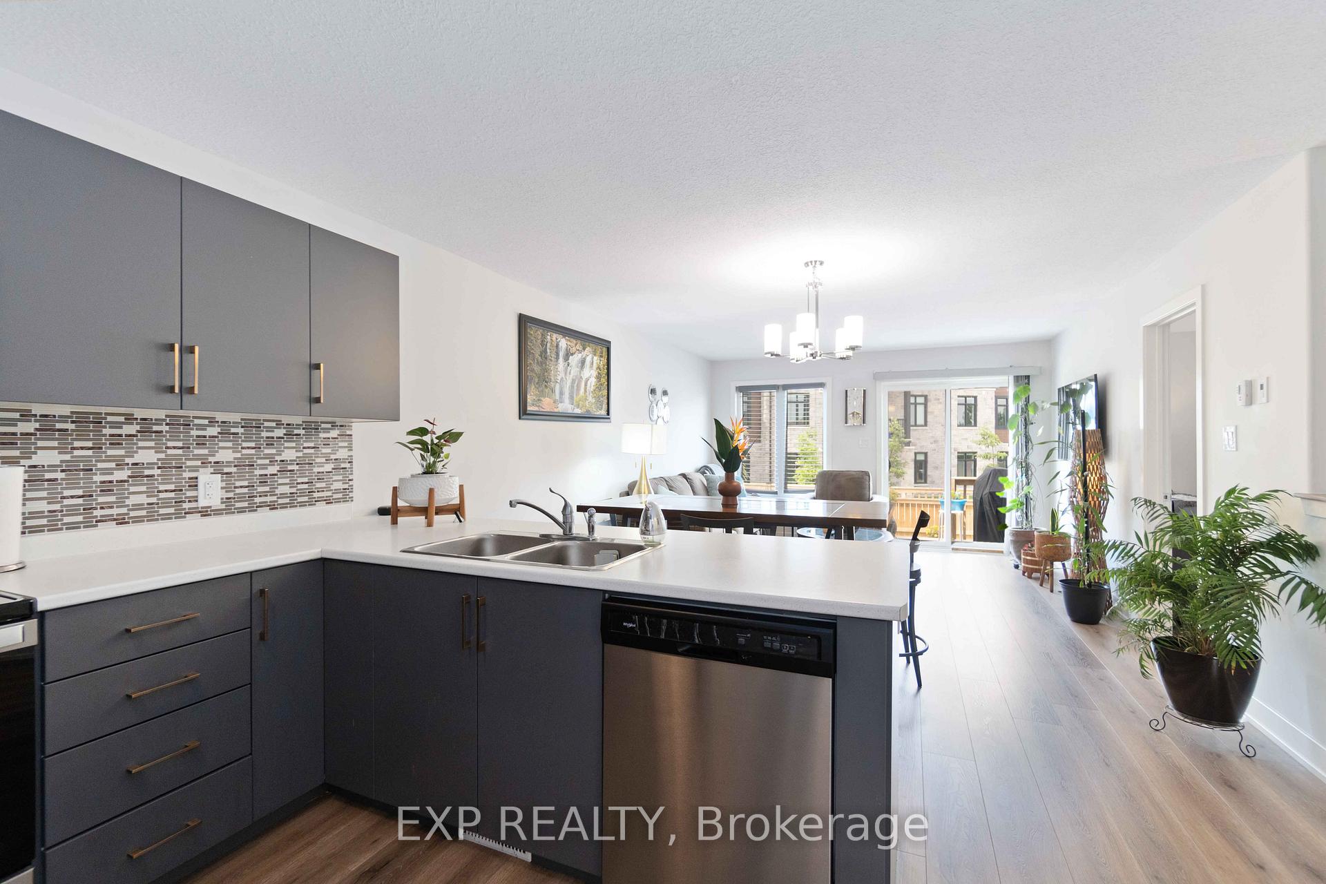 Photo 5 of 168 Ferrara Drive S, Smiths Falls — HOMEH