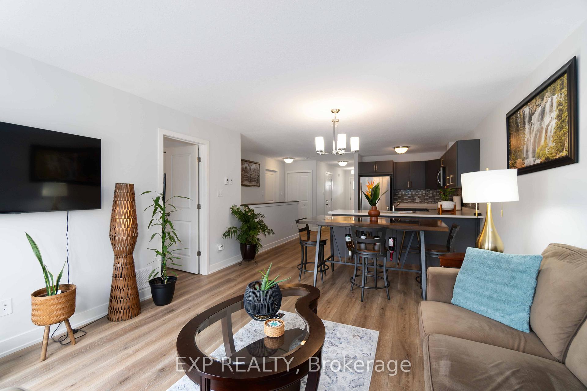 Photo 7 of 168 Ferrara Drive S, Smiths Falls — HOMEH