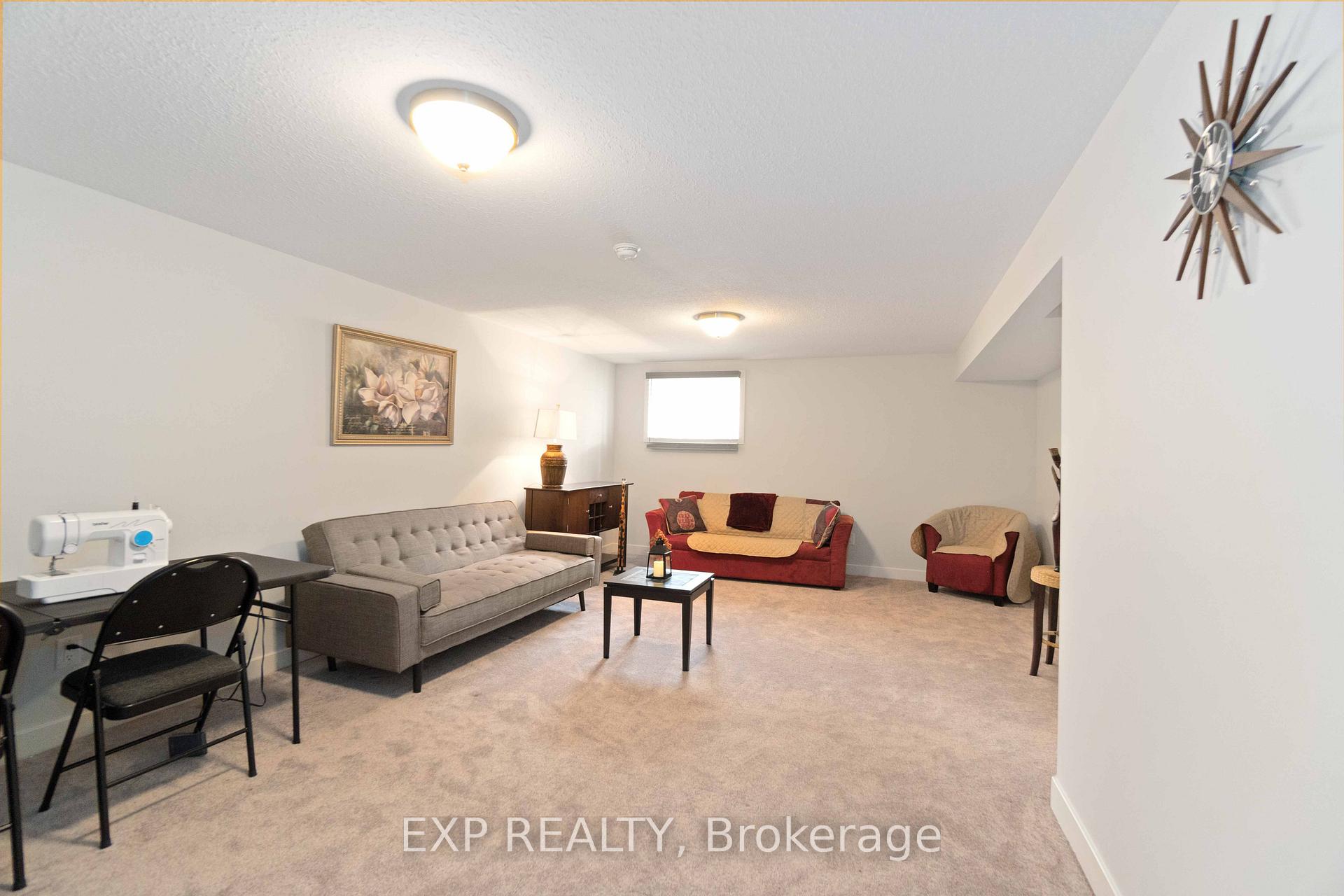 Photo 11 of 168 Ferrara Drive S, Smiths Falls — HOMEH