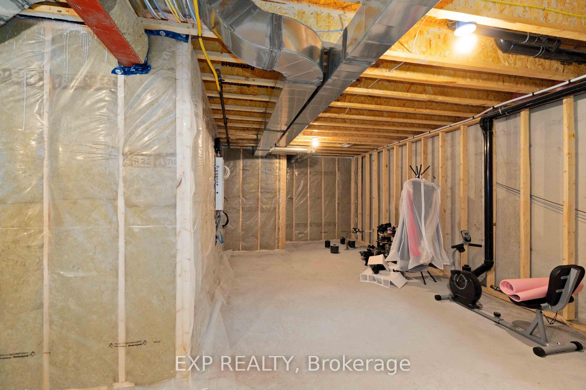 Photo 15 of 168 Ferrara Drive S, Smiths Falls — HOMEH