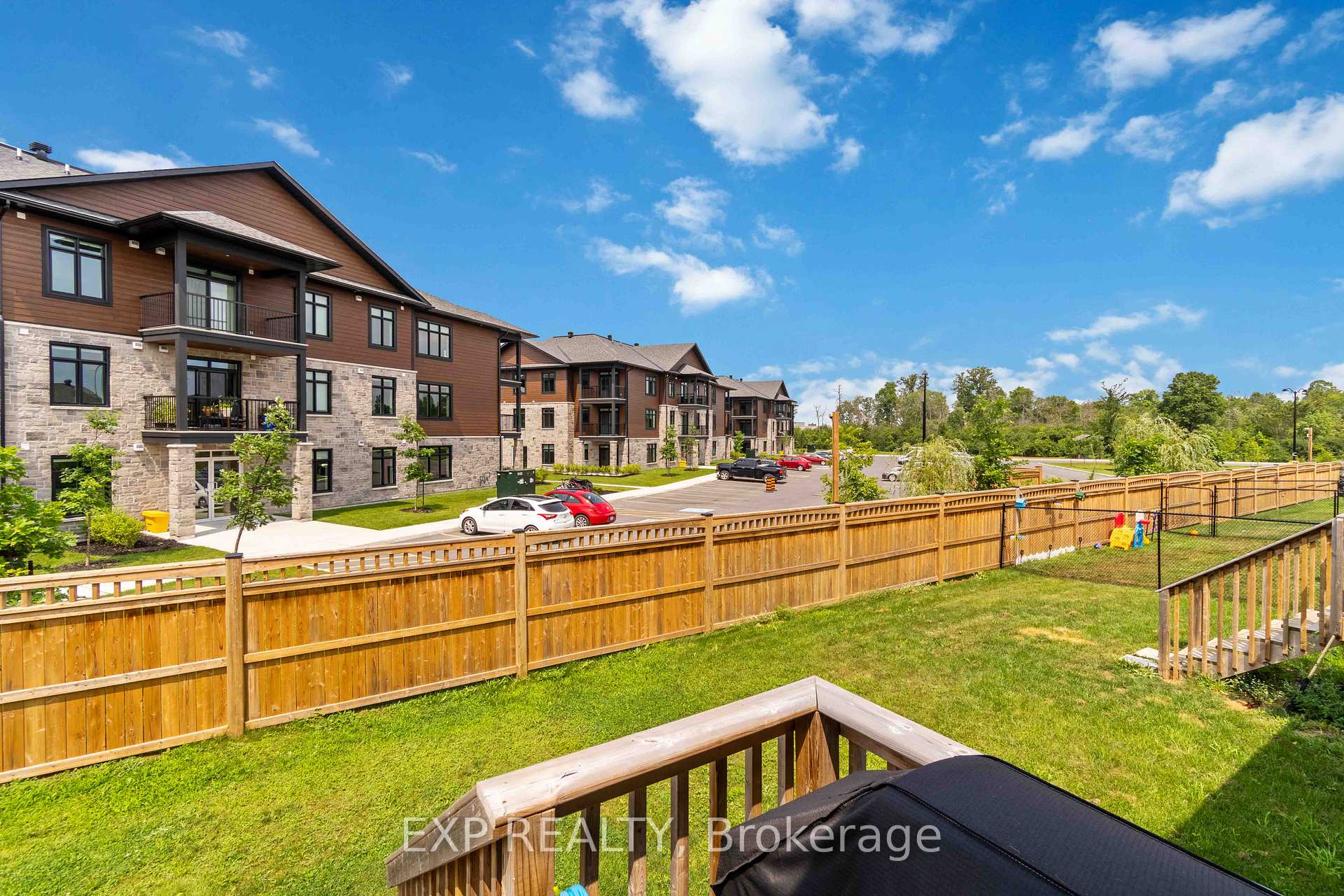 Photo 16 of 168 Ferrara Drive S, Smiths Falls — HOMEH