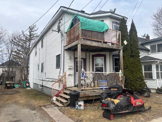 Photo 2 of 22 Montague Street, Smiths Falls — HOMEH