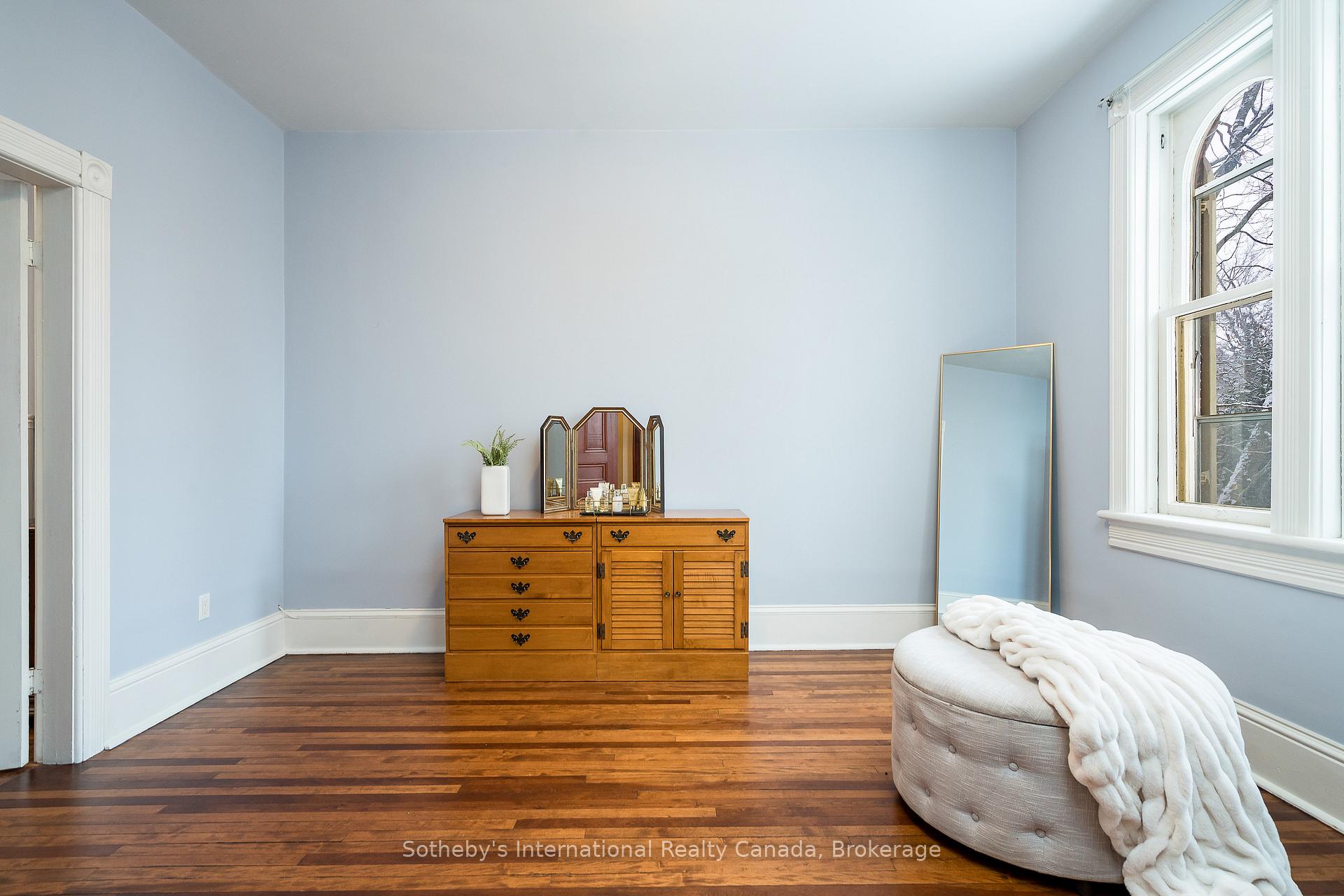 Photo 37 of 18 Amelia Street, Springwater, Elmvale — HOMEH