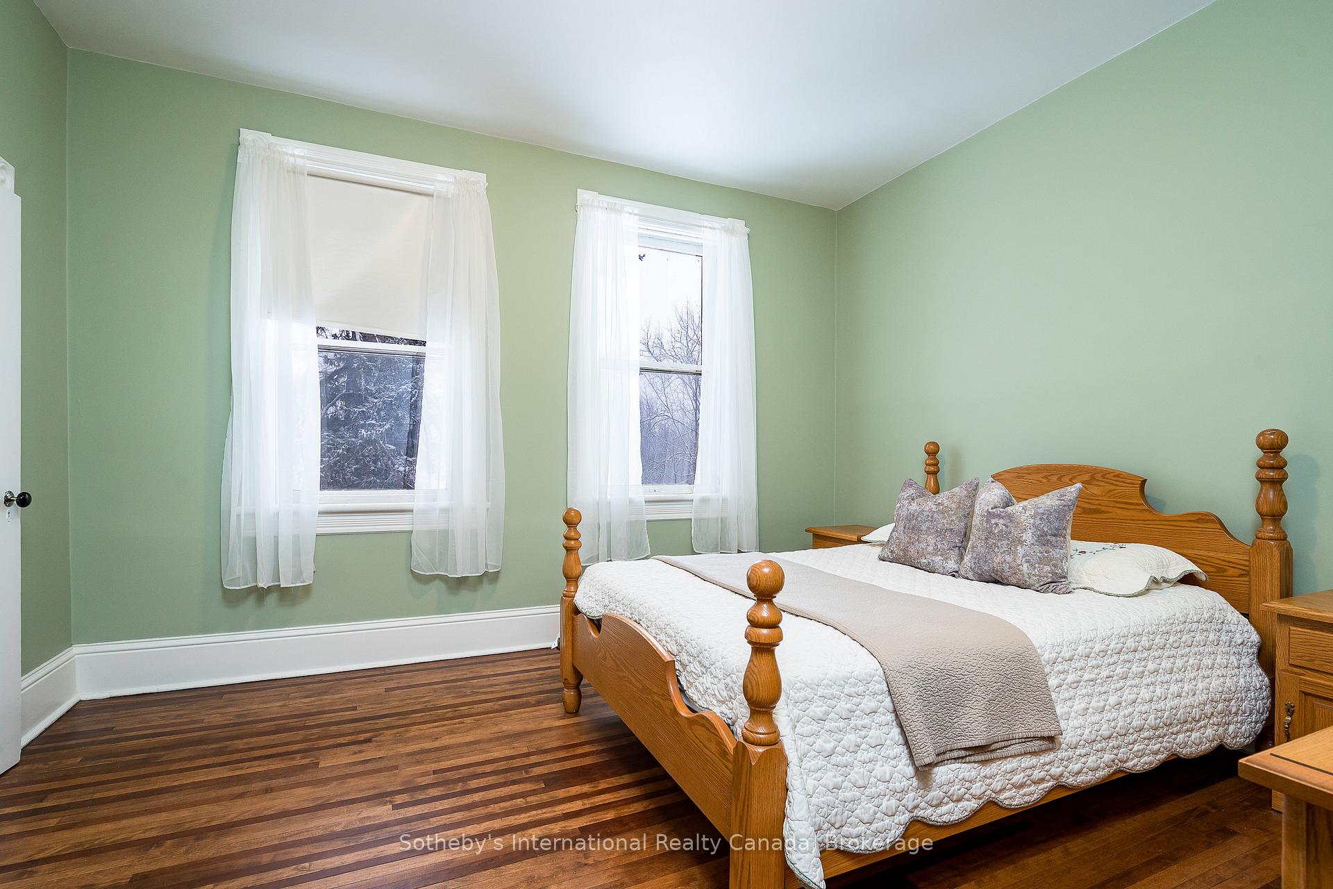 Photo 38 of 18 Amelia Street, Springwater, Elmvale — HOMEH