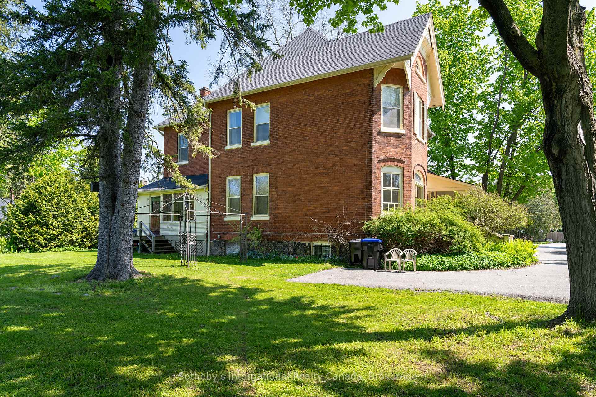Photo 44 of 18 Amelia Street, Springwater, Elmvale — HOMEH