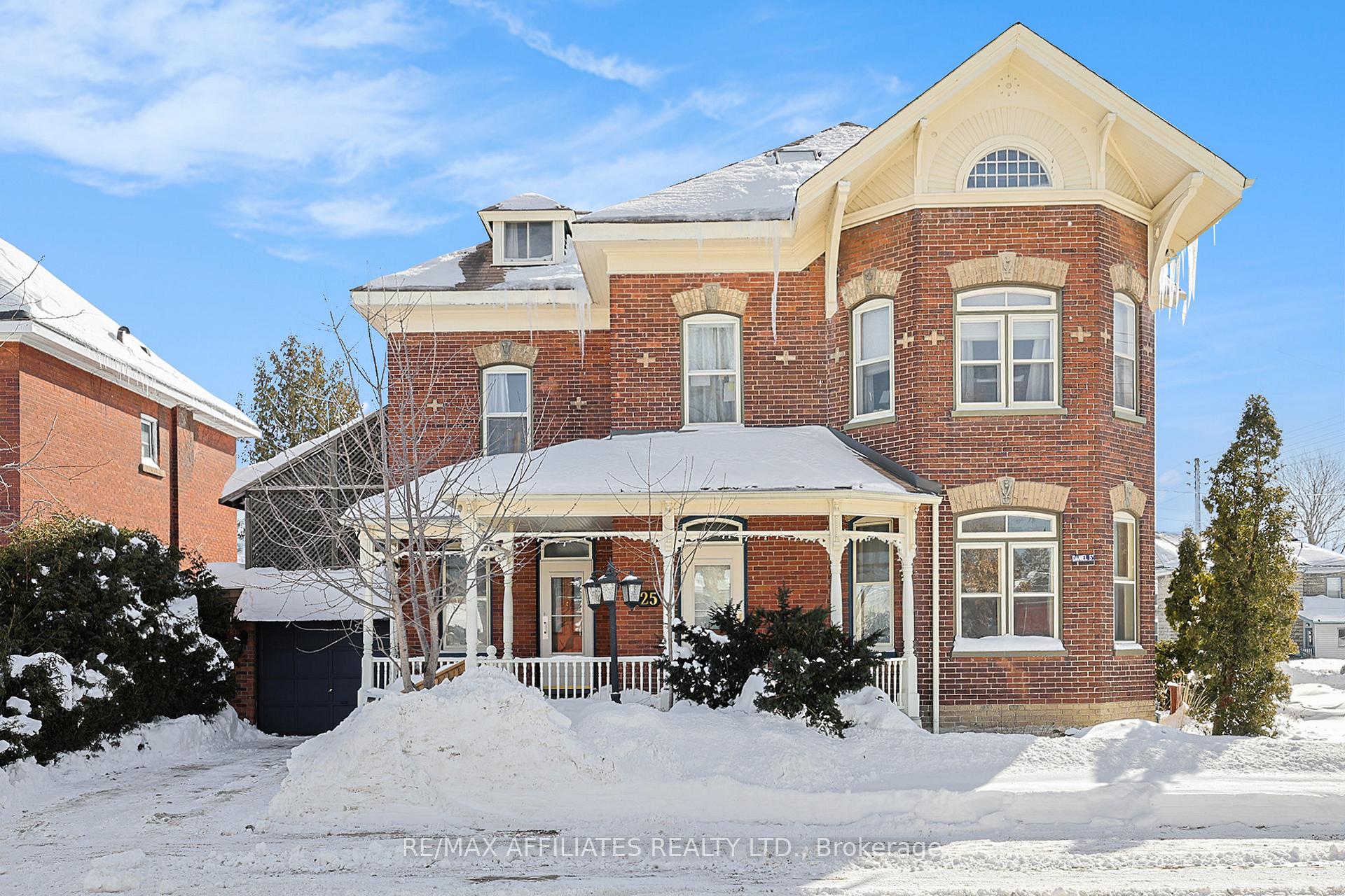 Photo 1 of 25 Daniel Street, Smiths Falls — HOMEH