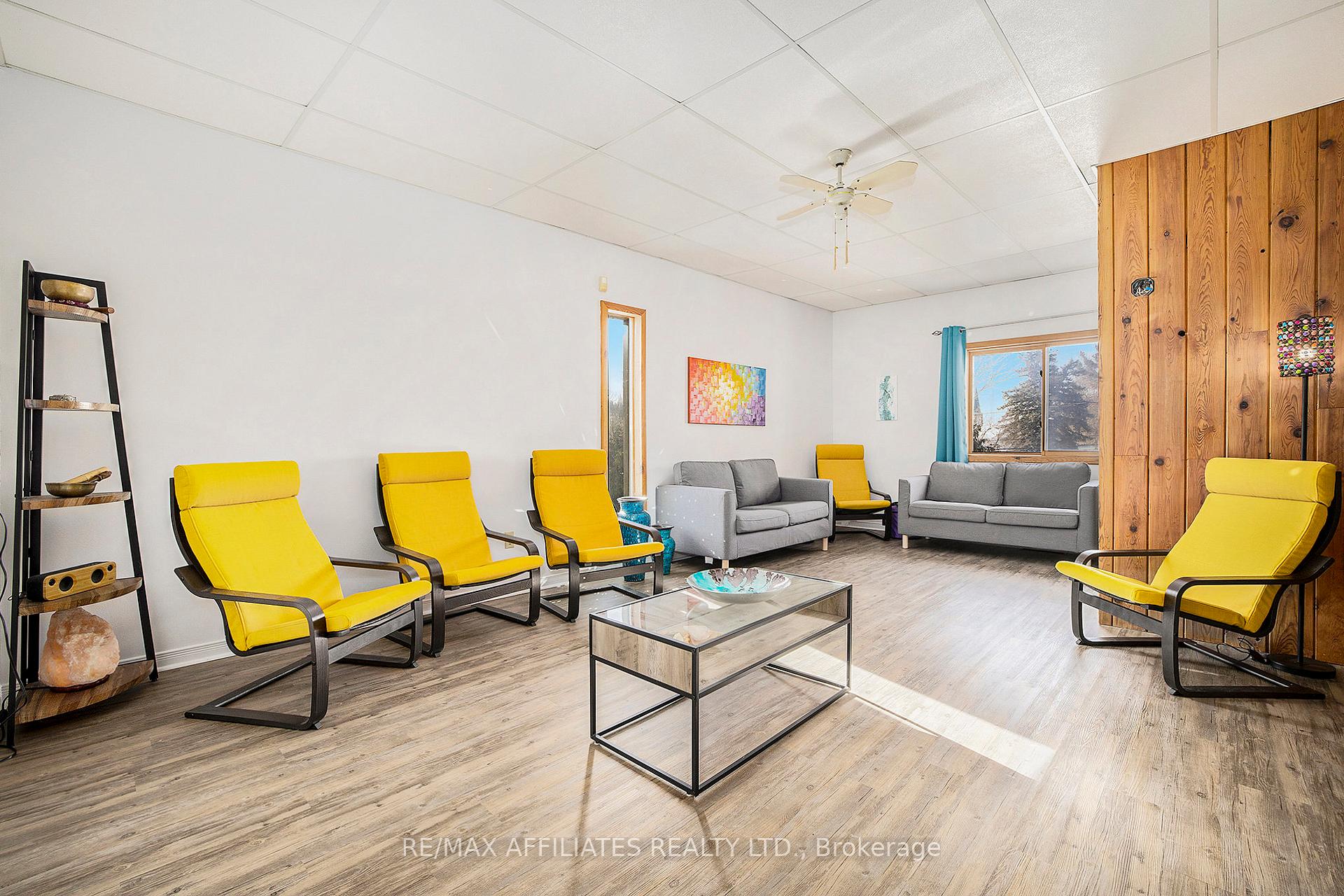 Photo 27 of 25 Daniel Street, Smiths Falls — HOMEH
