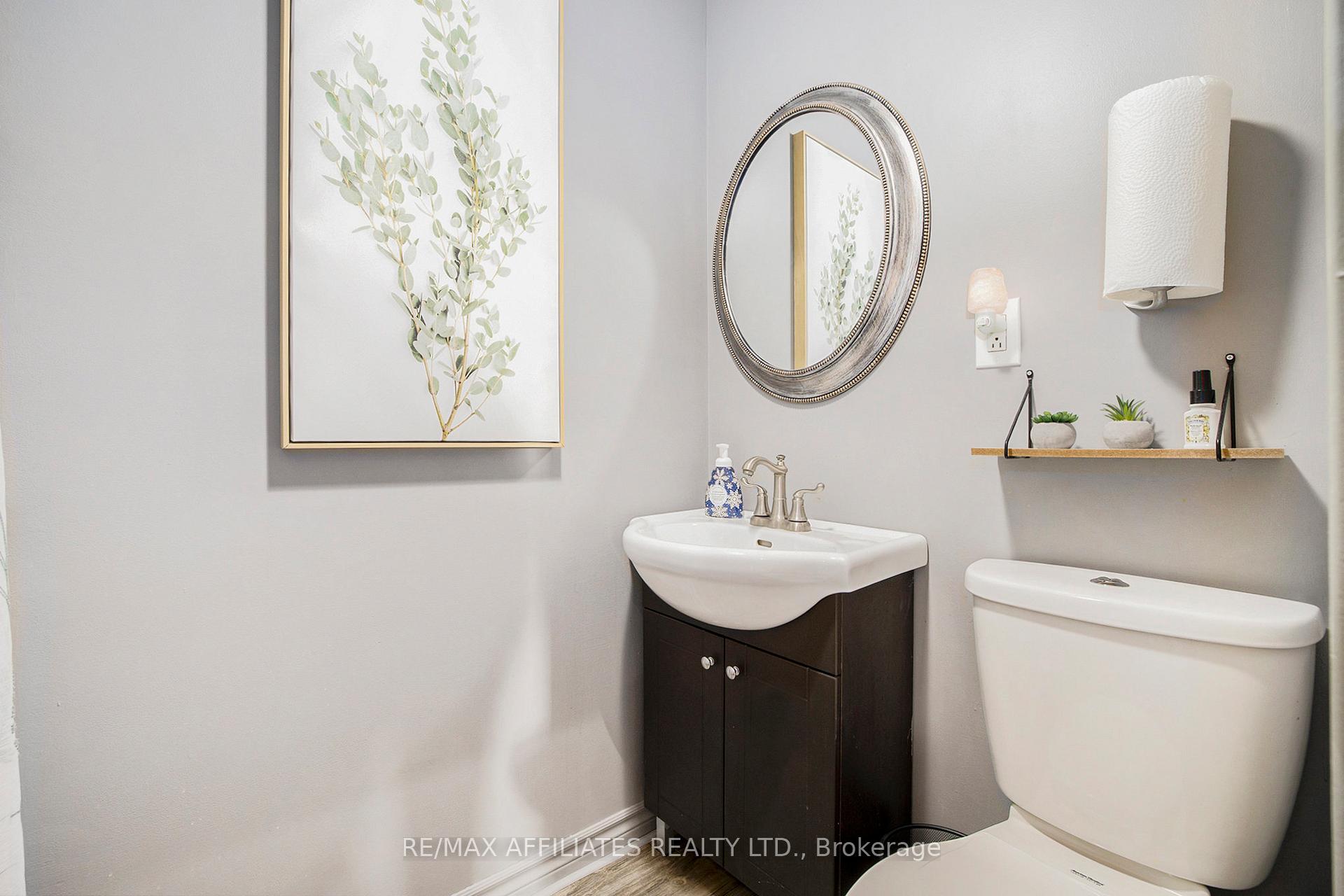 Photo 28 of 25 Daniel Street, Smiths Falls — HOMEH