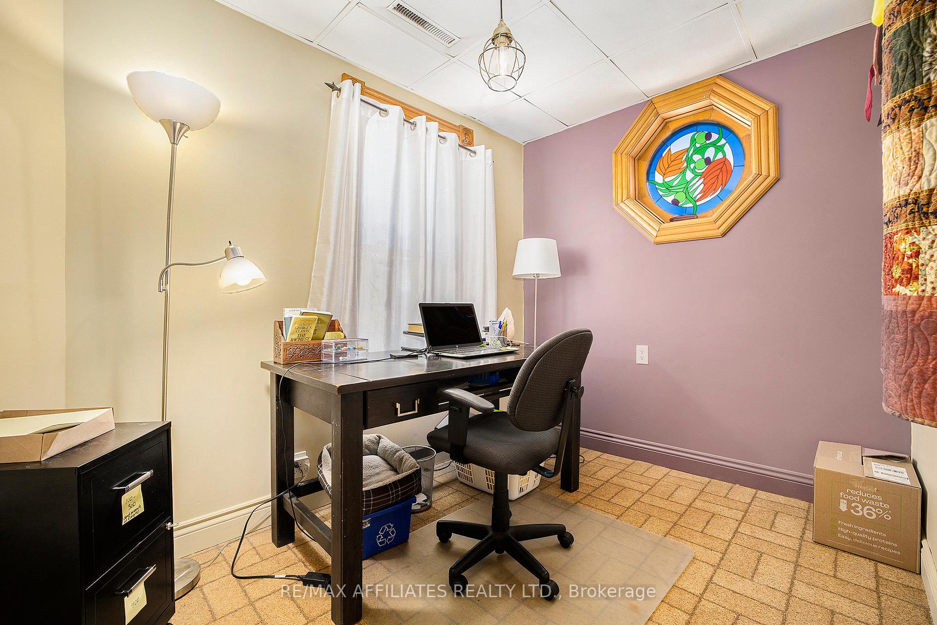 Photo 33 of 25 Daniel Street, Smiths Falls — HOMEH