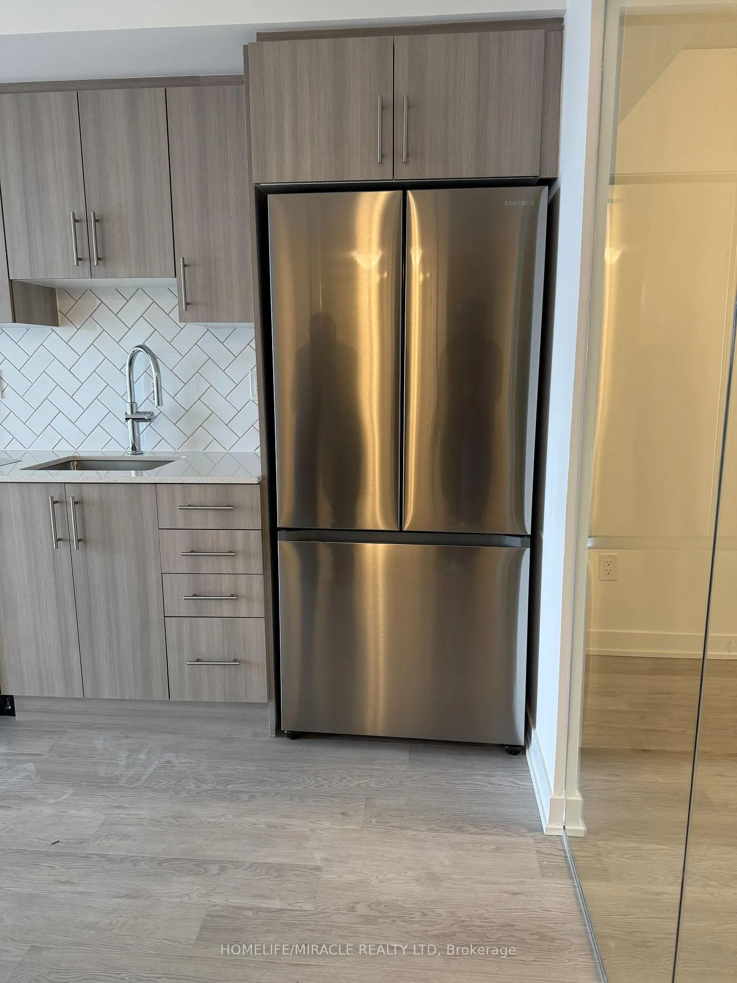 Photo 6 of Unit 1306, 1010 Sandy Beach Road, Pickering, Bay Ridges — HOMEH
