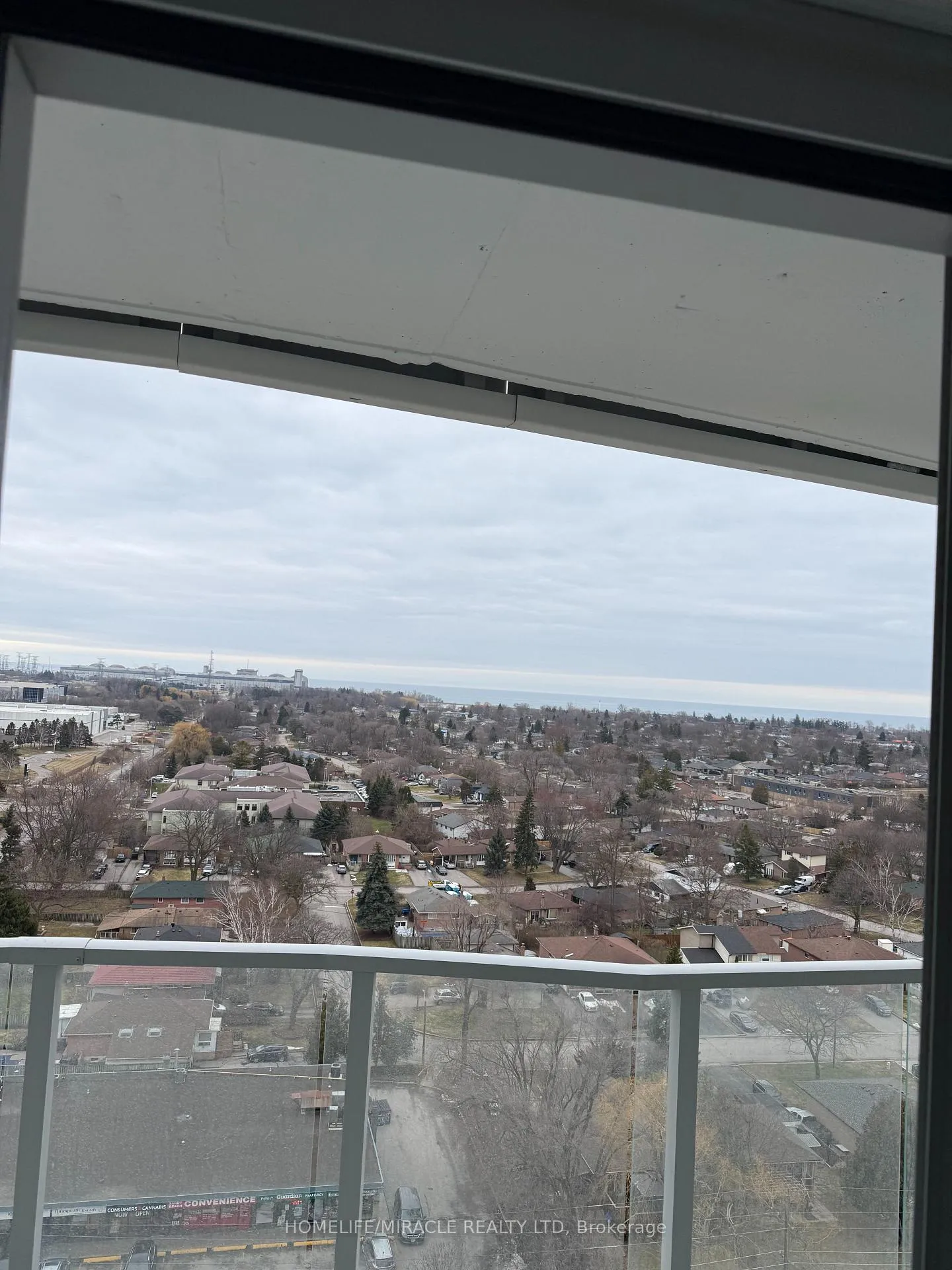 Photo 18 of Unit 1306, 1010 Sandy Beach Road, Pickering, Bay Ridges — HOMEH