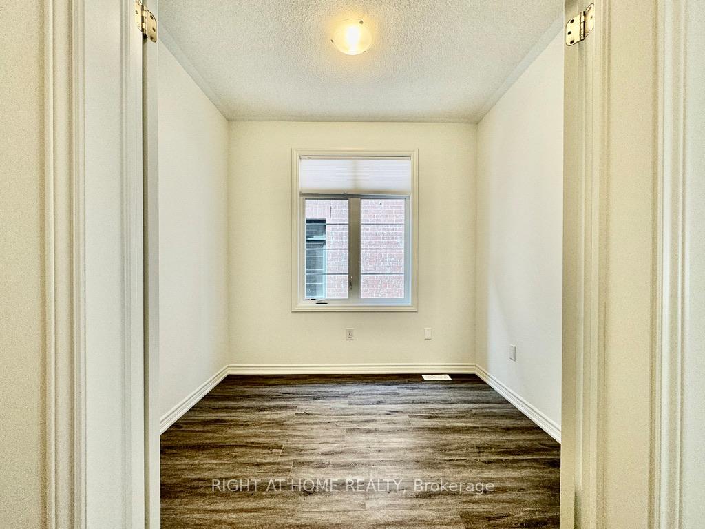 Photo 10 of 7 Sassafras Road, Springwater, Midhurst — HOMEH