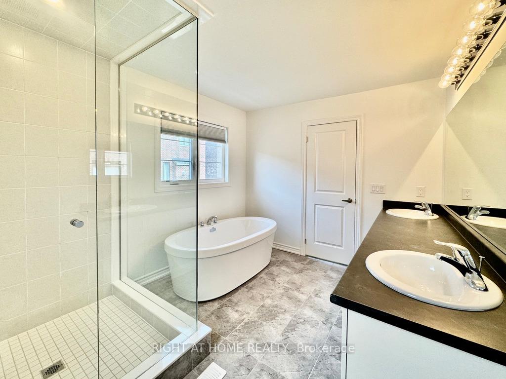 Photo 15 of 7 Sassafras Road, Springwater, Midhurst — HOMEH