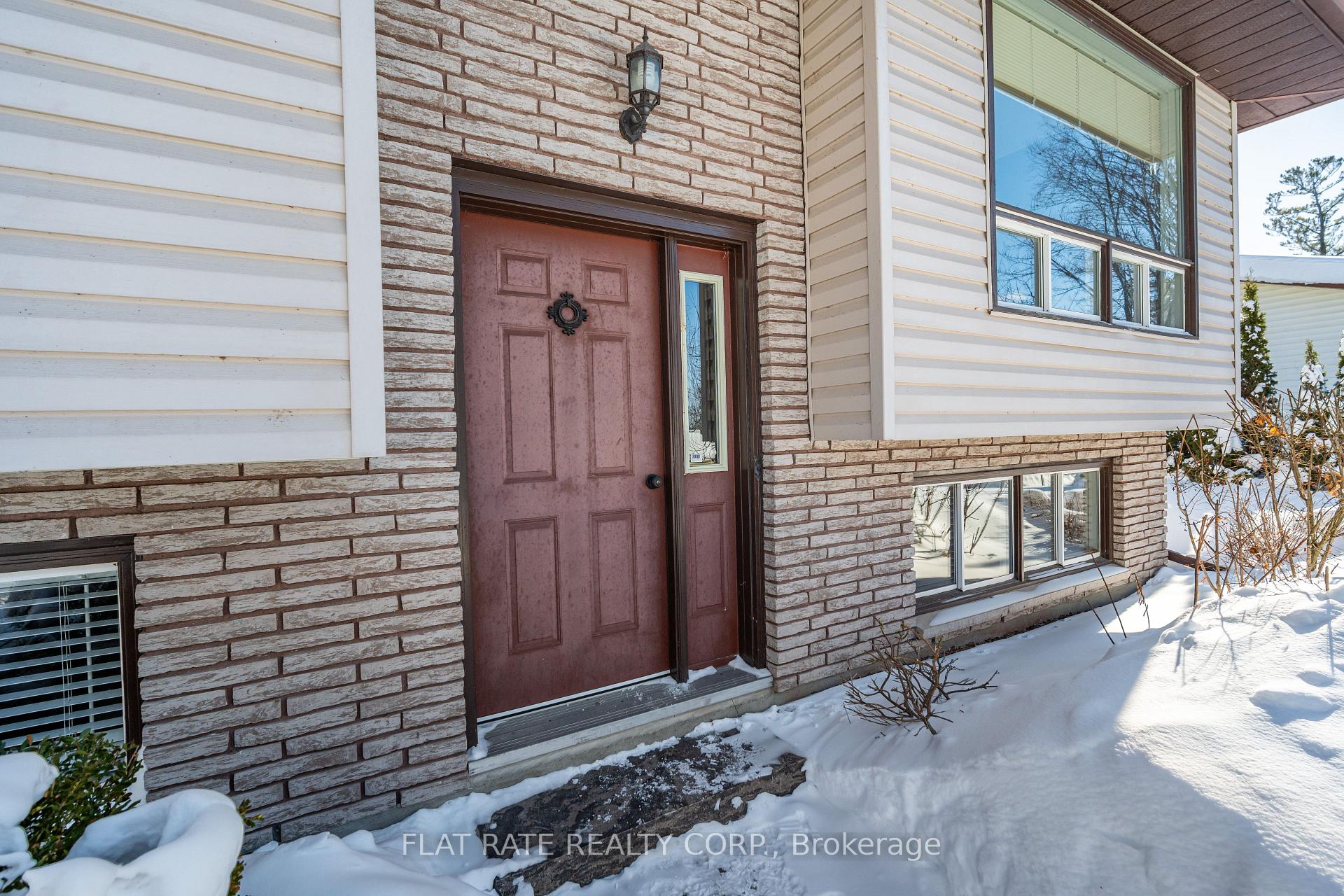 Photo 2 of 697 Peterborough Avenue, Selwyn — HOMEH