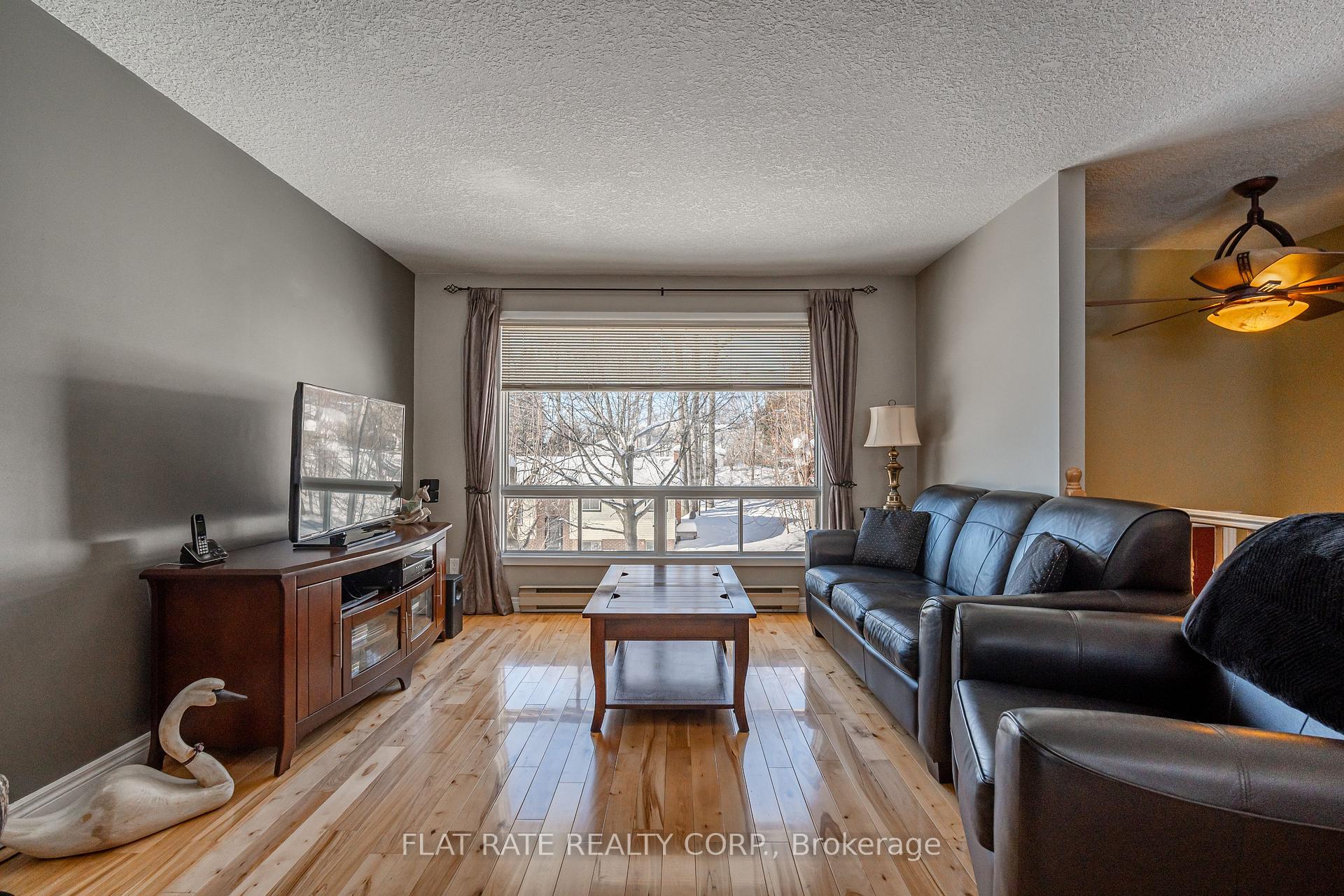 Photo 9 of 697 Peterborough Avenue, Selwyn — HOMEH