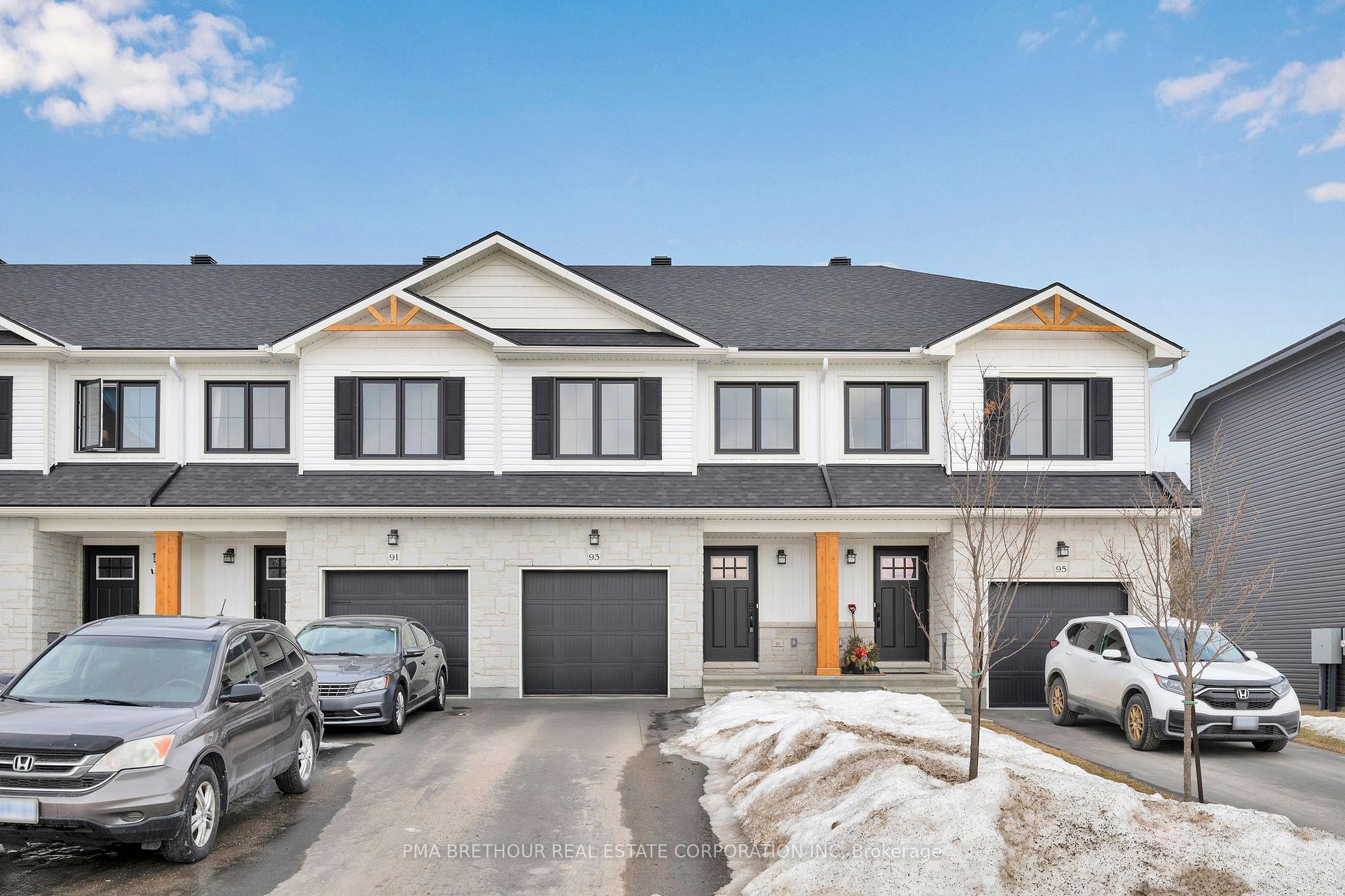 Photo 1 of 93 Staples Boulevard, Smiths Falls — HOMEH