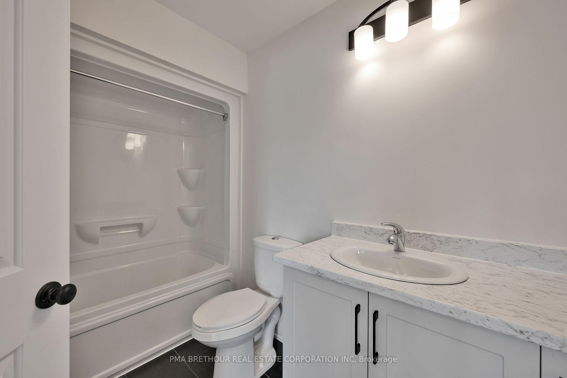 Photo 18 of 93 Staples Boulevard, Smiths Falls — HOMEH