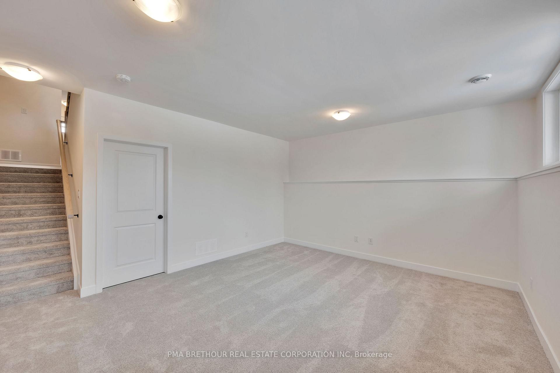 Photo 26 of 93 Staples Boulevard, Smiths Falls — HOMEH