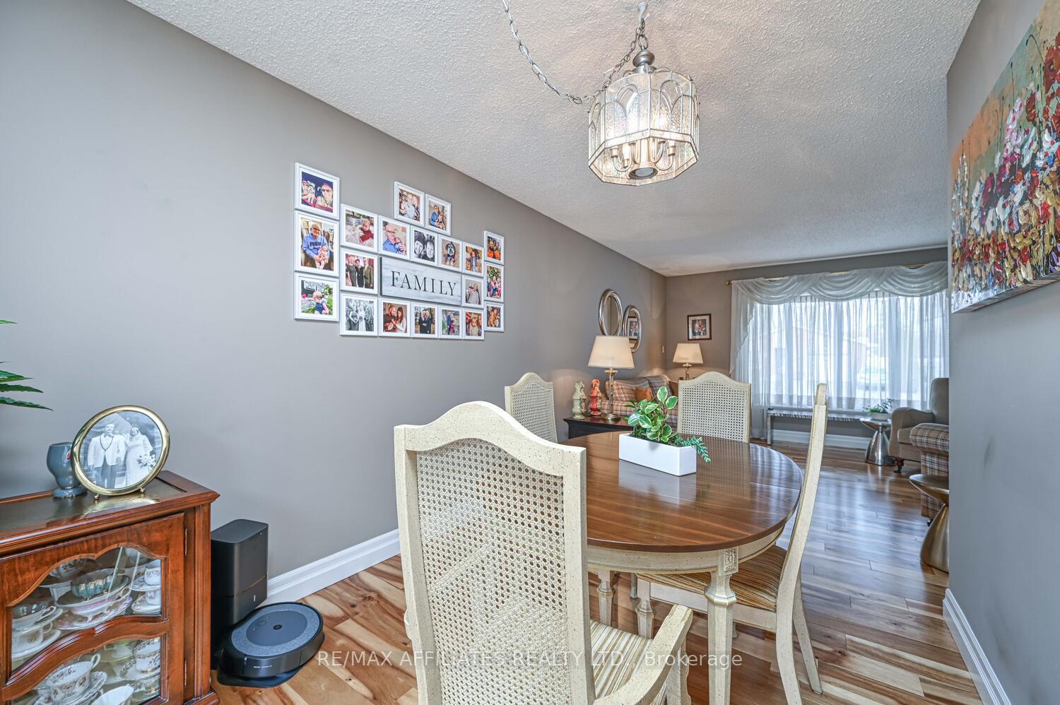 Photo 11 of 61 Colonel By Crescent, Smiths Falls — HOMEH
