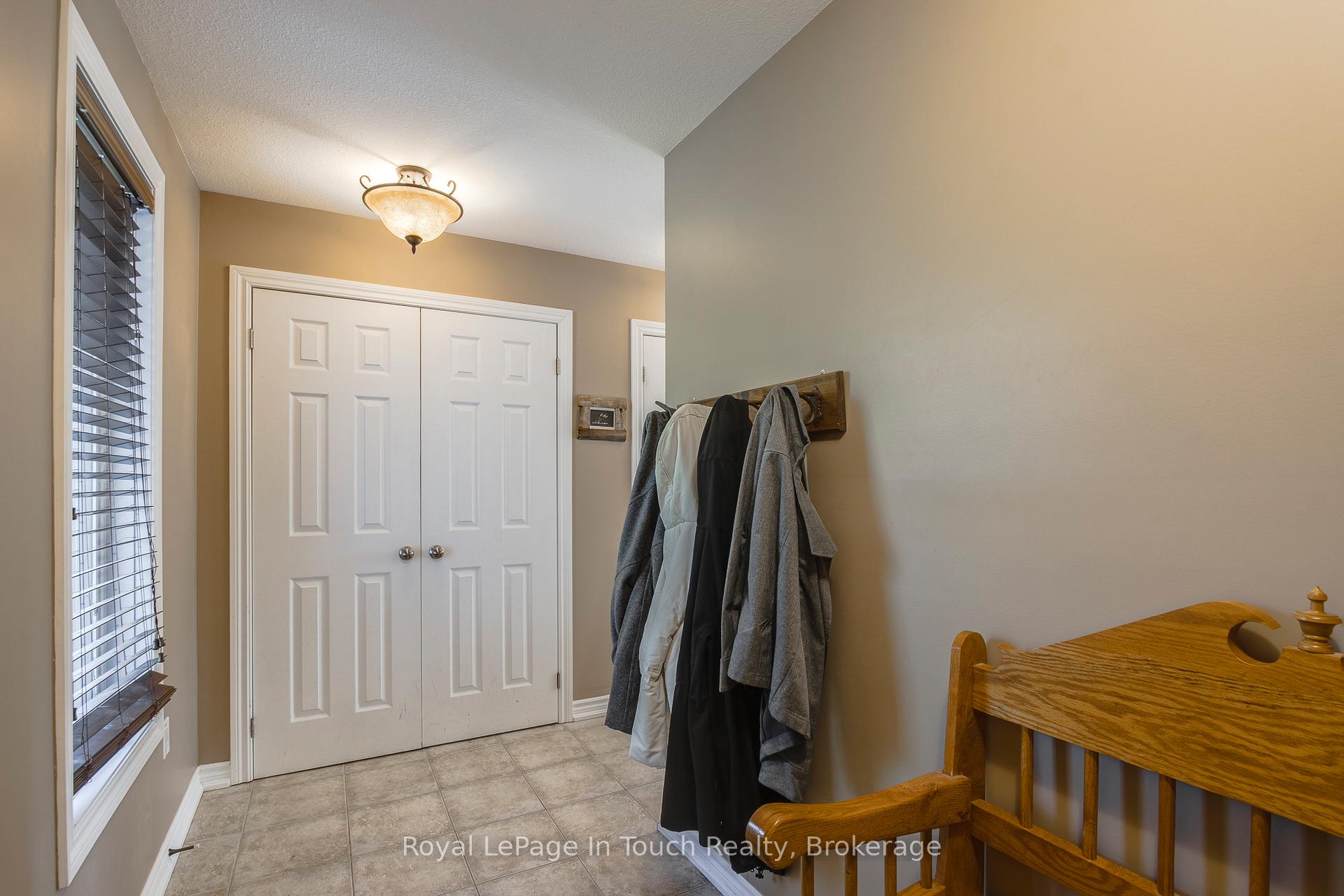 Photo 13 of 1023 Flos 4 Road W, Springwater, Rural Springwater — HOMEH