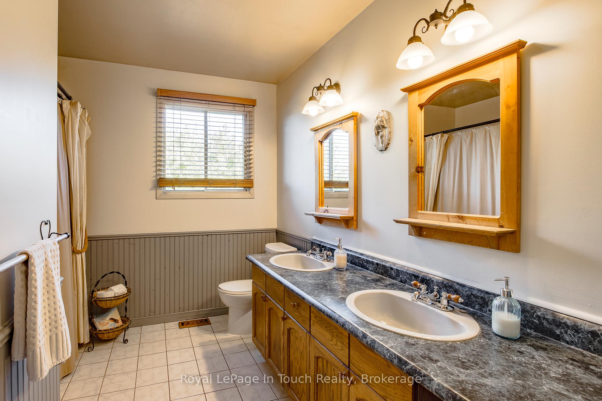 Photo 23 of 1023 Flos 4 Road W, Springwater, Rural Springwater — HOMEH