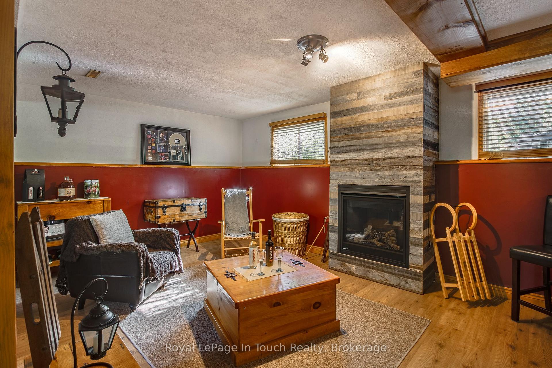 Photo 24 of 1023 Flos 4 Road W, Springwater, Rural Springwater — HOMEH