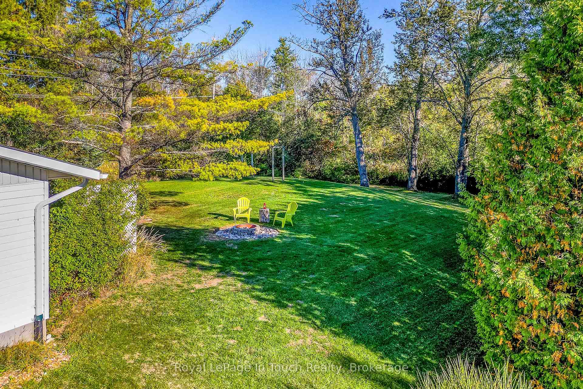 Photo 32 of 1023 Flos 4 Road W, Springwater, Rural Springwater — HOMEH
