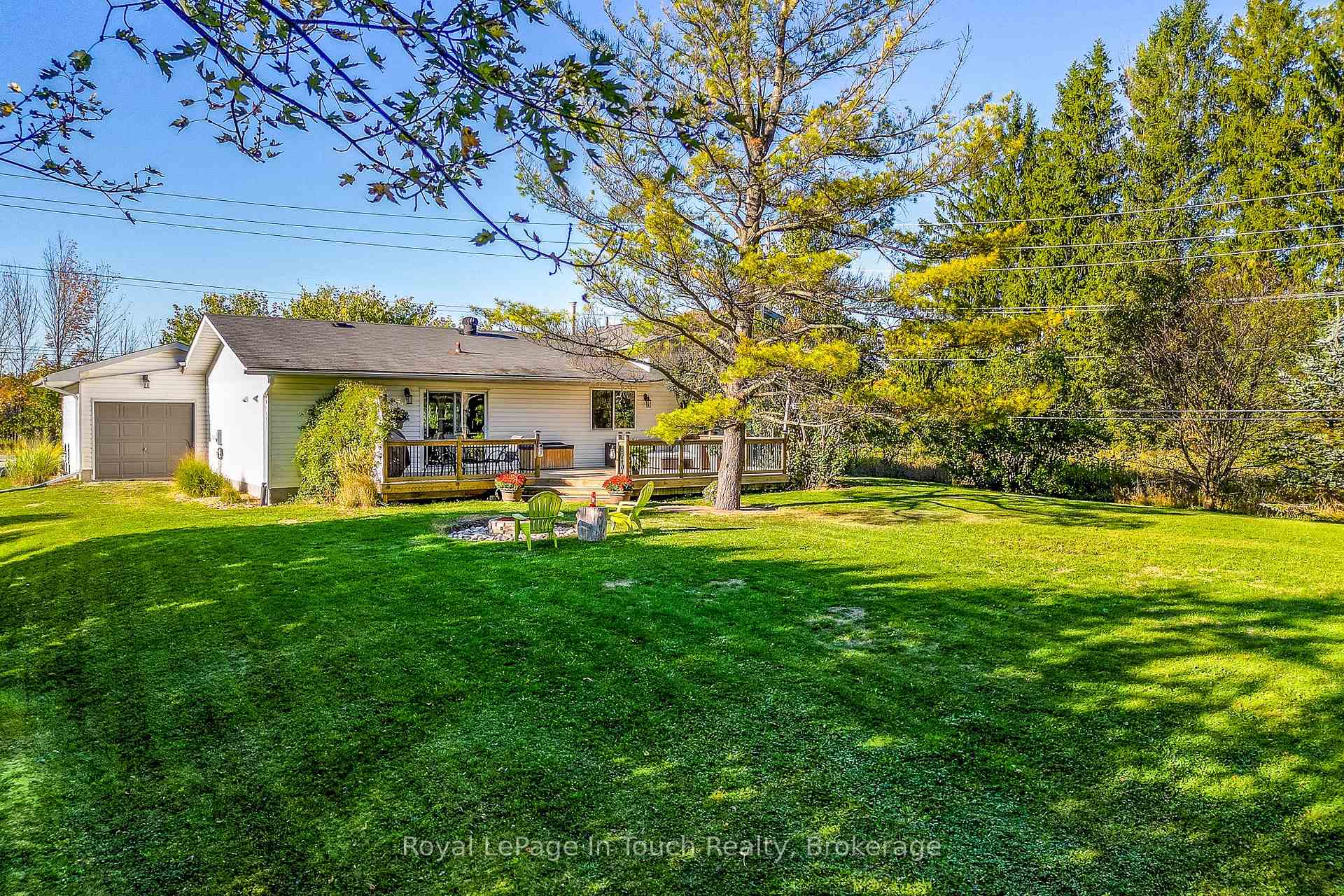 Photo 33 of 1023 Flos 4 Road W, Springwater, Rural Springwater — HOMEH
