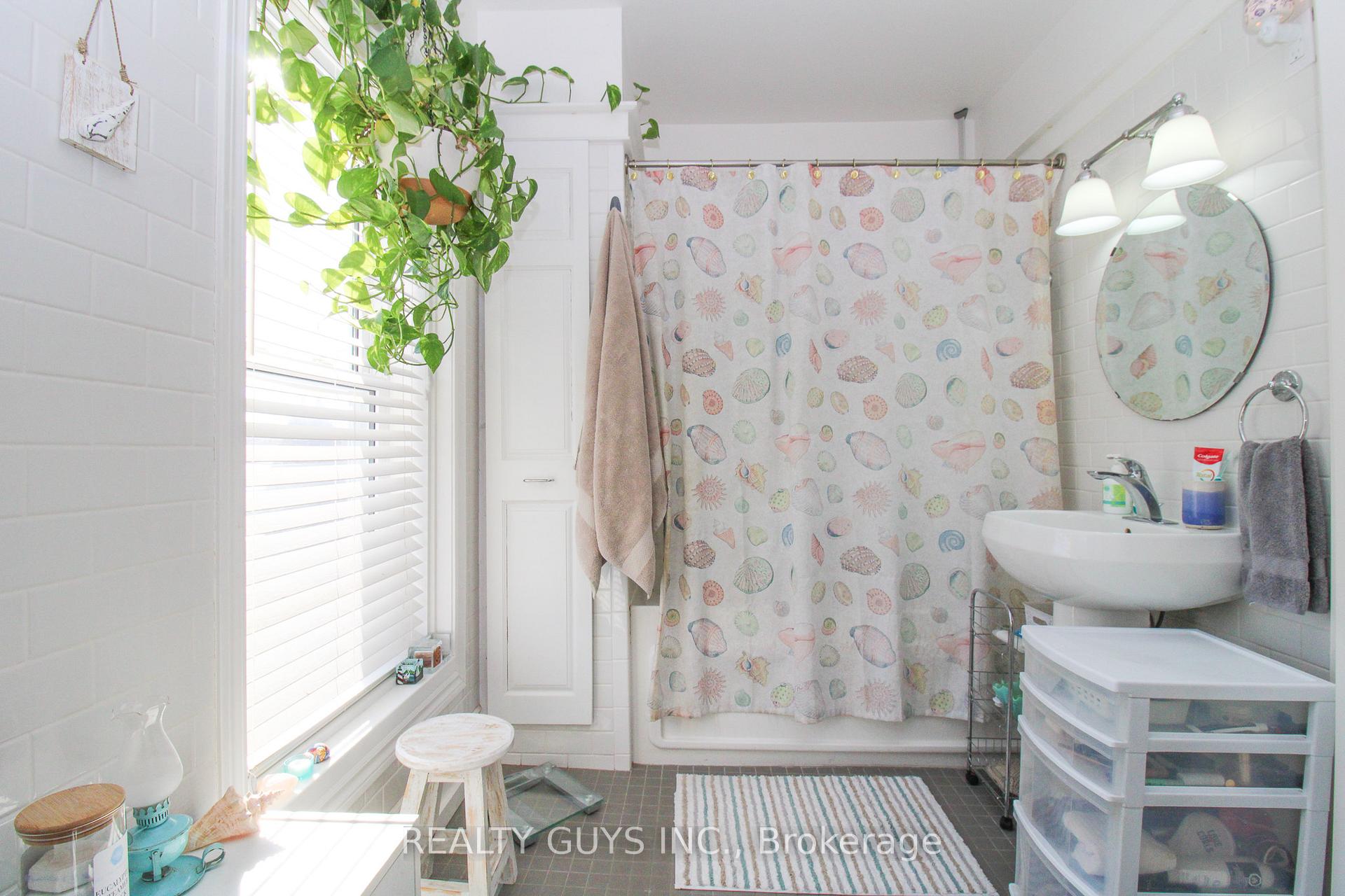 Photo 25 of 166 Queen Street, Selwyn — HOMEH