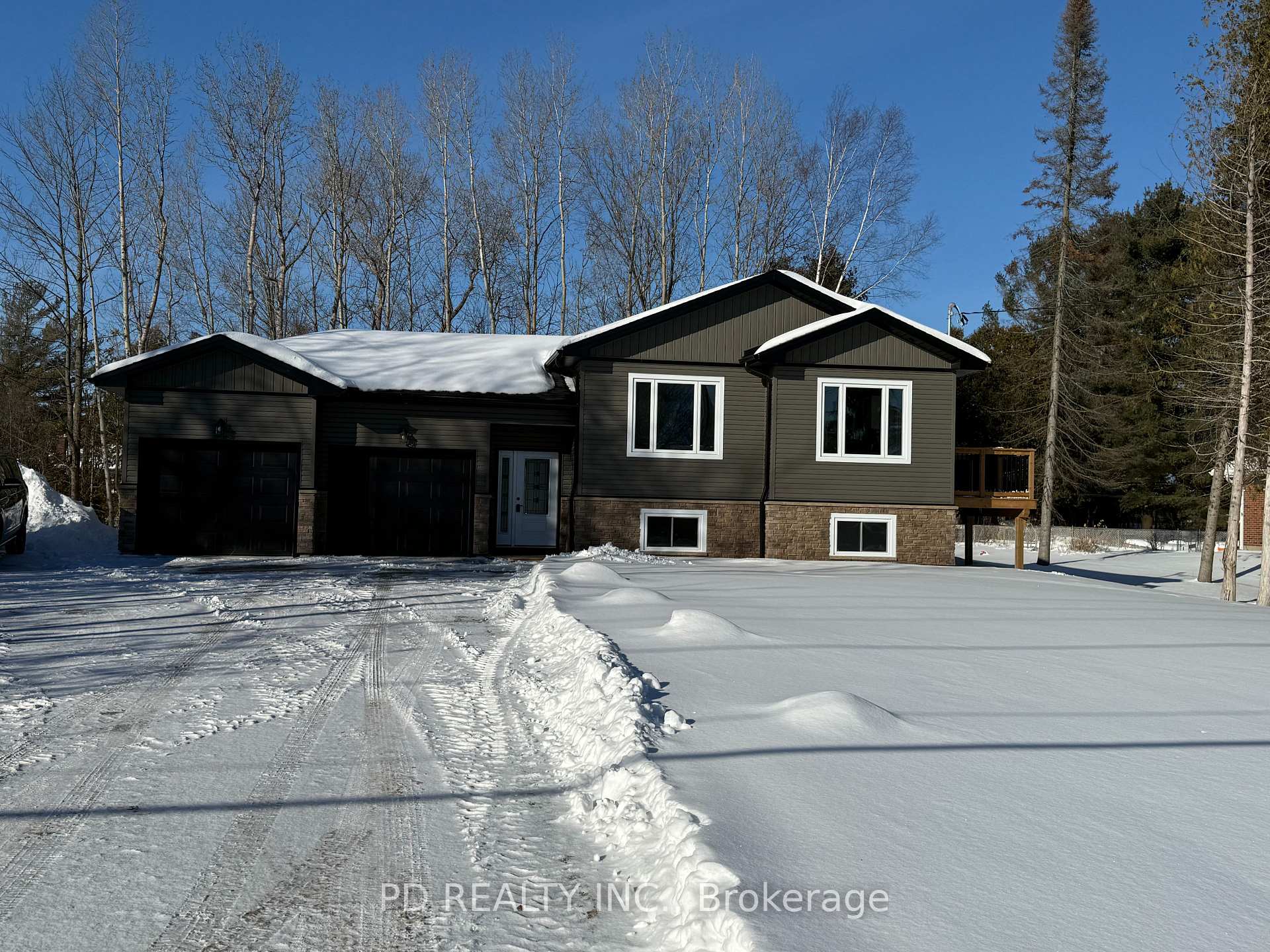 Front of 644 Skyline Road